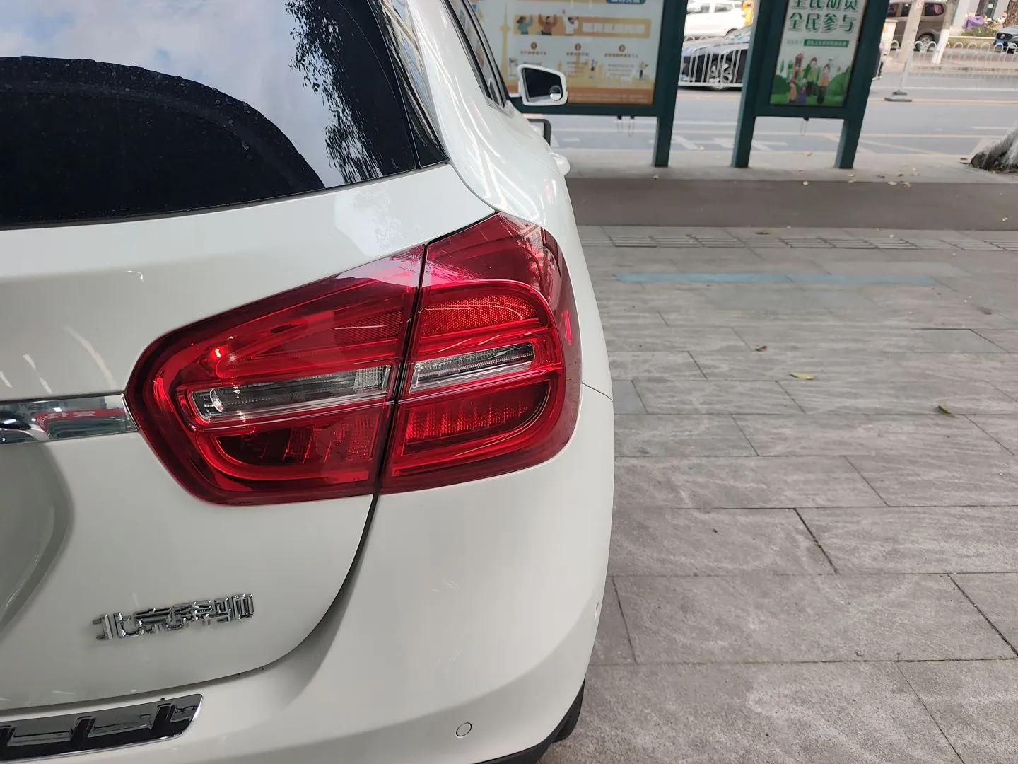 Mercedes-Benz GLA 2016 GLA 200 Fashion Model — миниатюра 7