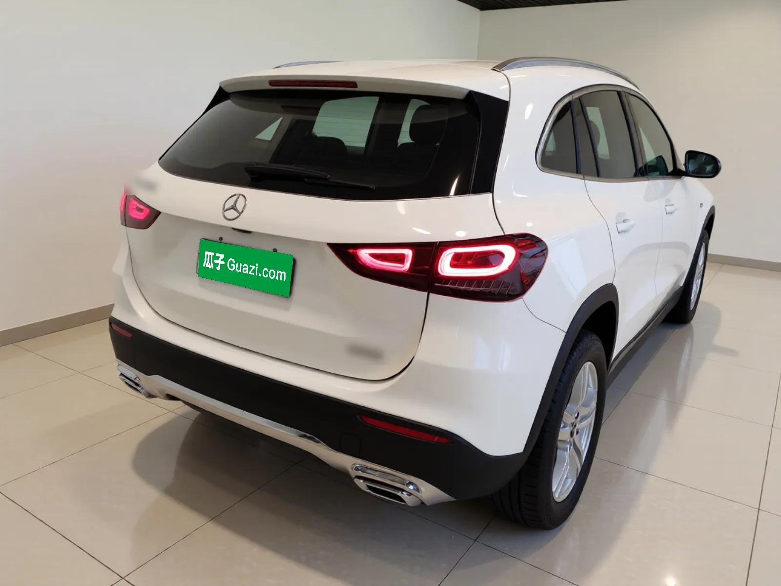 Mercedes-Benz GLA 2023 Facelifted GLA 200 — миниатюра 4