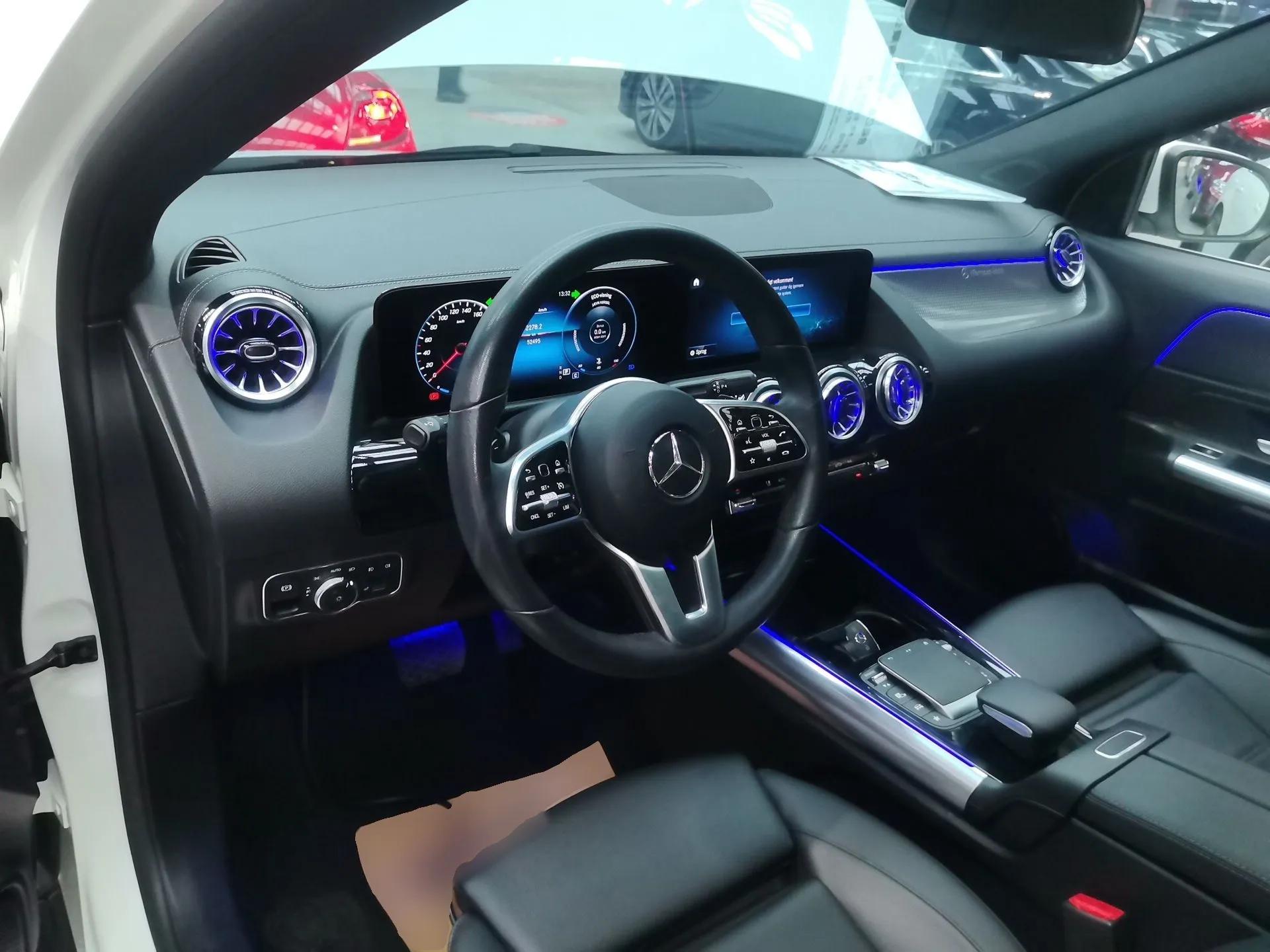 Mercedes-Benz GLA 2022 Facelifted GLA 200 — миниатюра 14