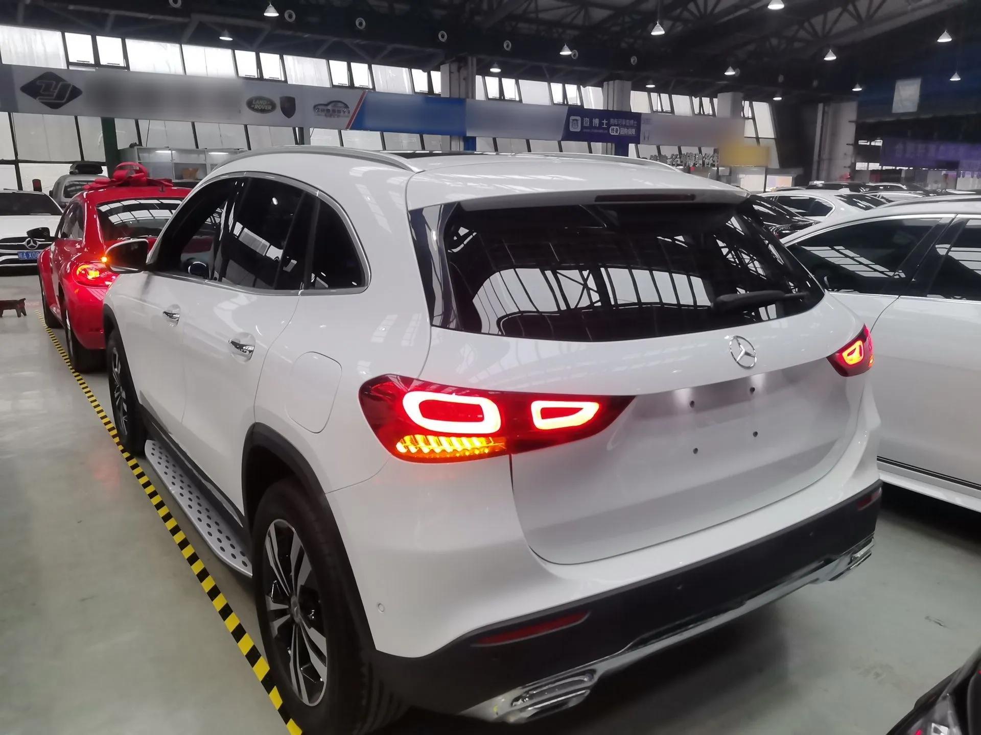 Mercedes-Benz GLA 2022 Facelifted GLA 200 — миниатюра 4