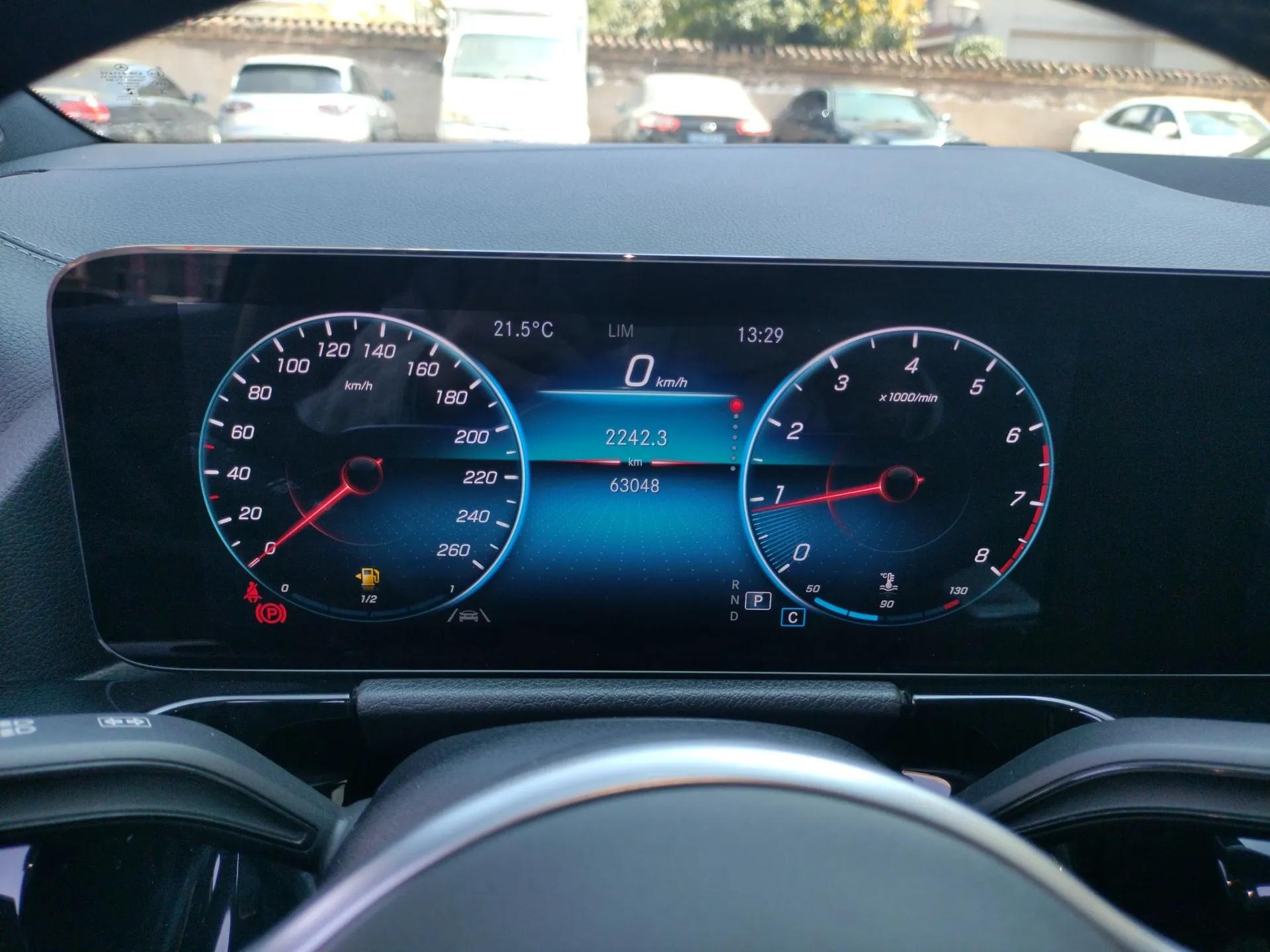 Mercedes-Benz GLA 2022 GLA 200 — миниатюра 13