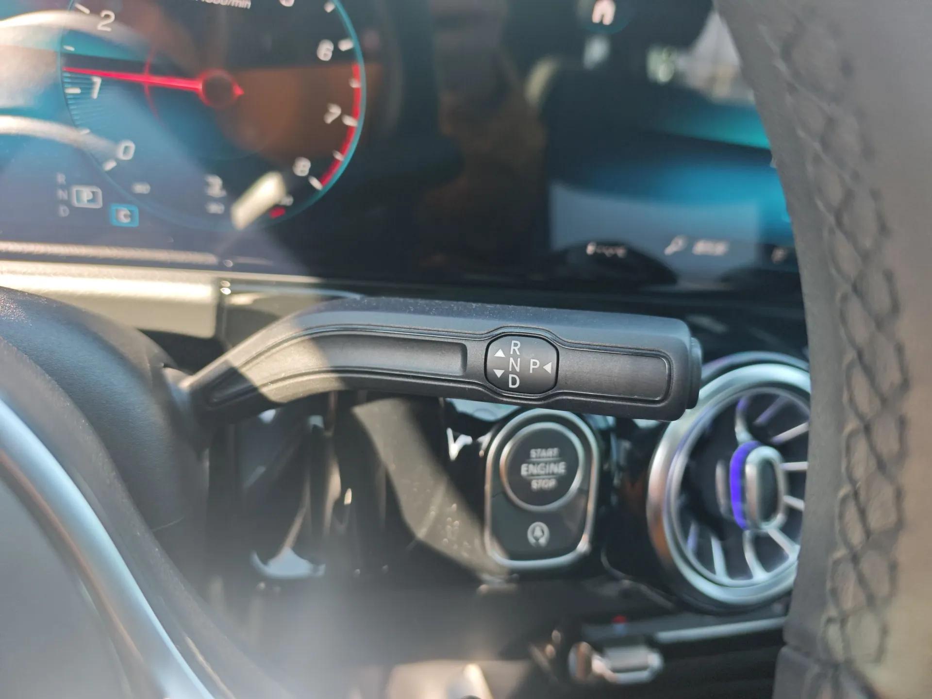 Mercedes-Benz GLA 2020 GLA 200 — миниатюра 16