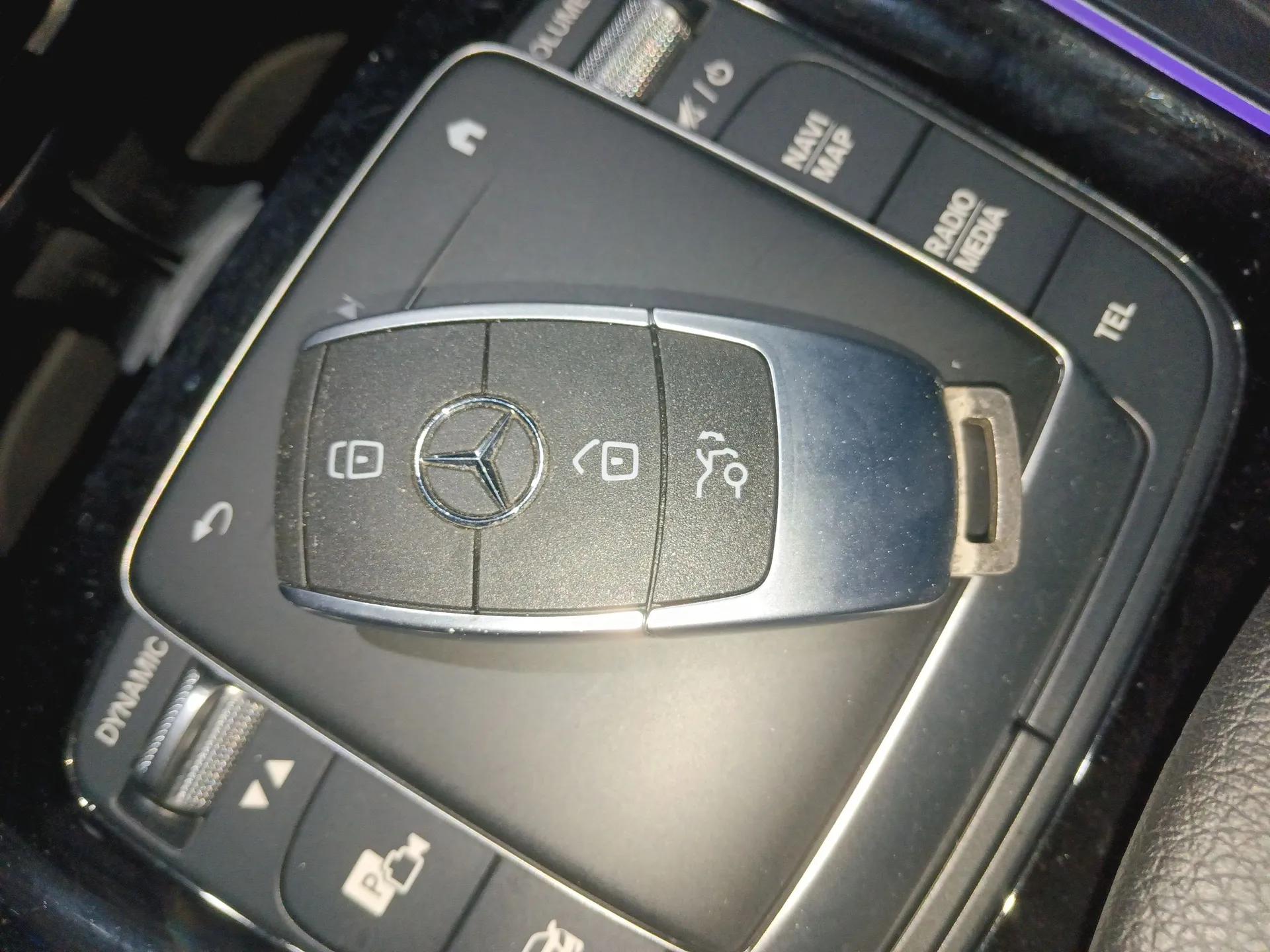 Mercedes-Benz GLA 2020 GLA 200 — миниатюра 19