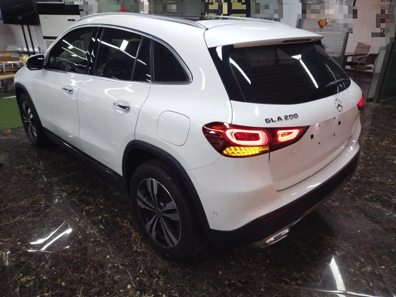 Mercedes-Benz GLA 2020 GLA 200 — миниатюра 4