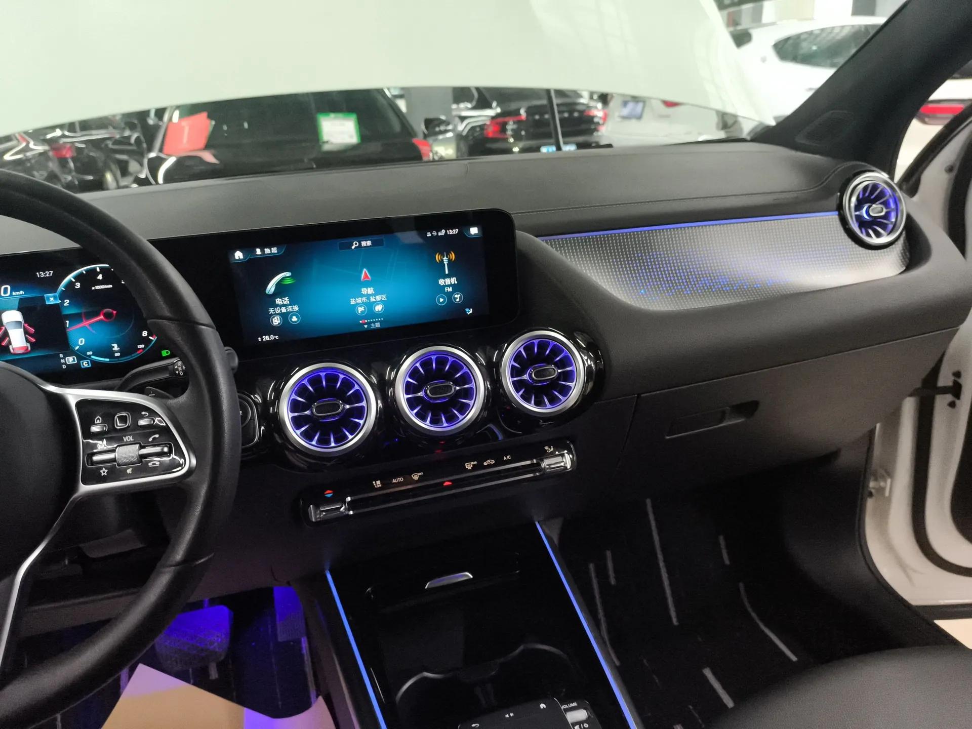 Mercedes-Benz GLA 2022 GLA 200 — миниатюра 14