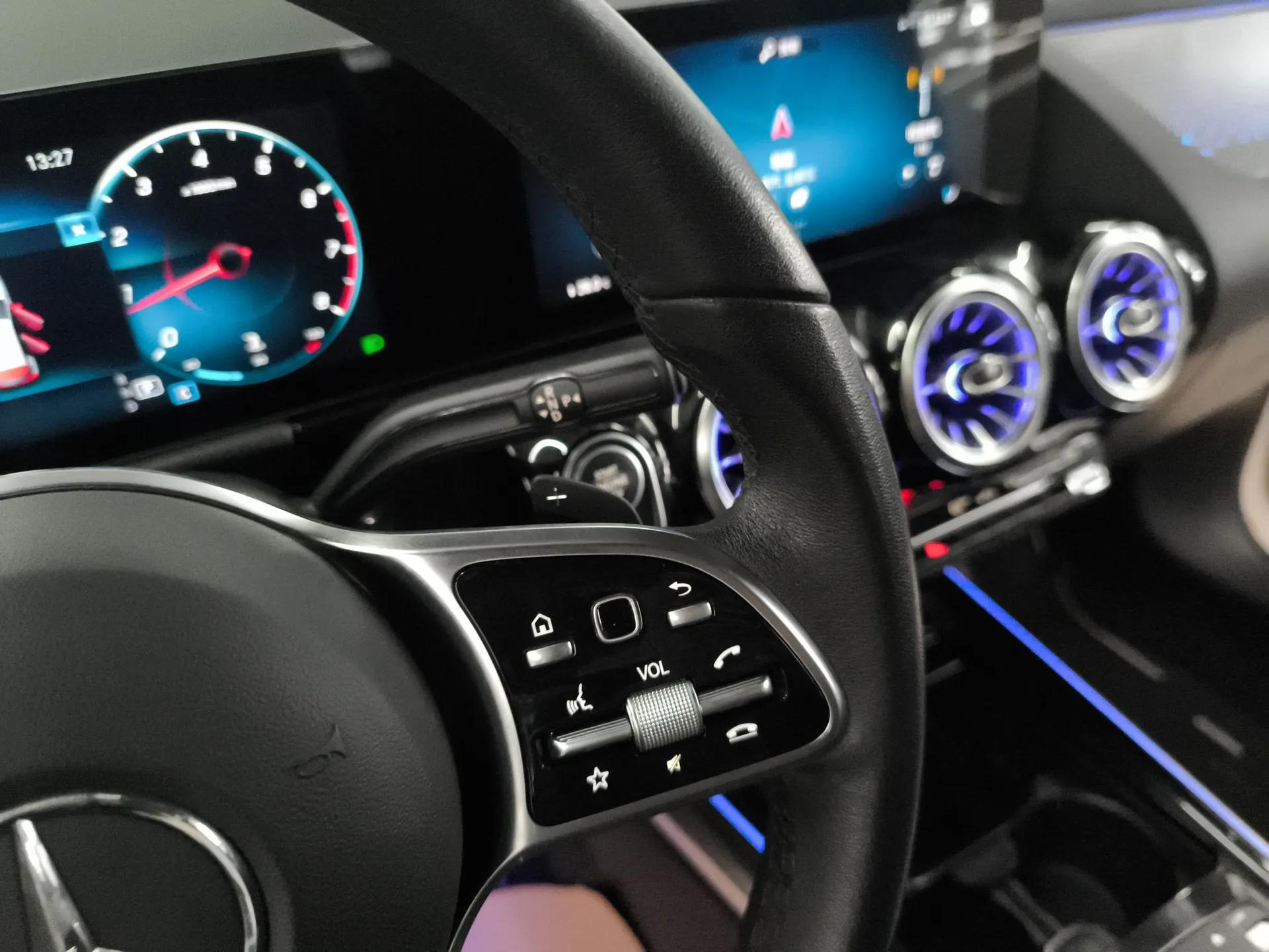 Mercedes-Benz GLA 2022 GLA 200 — миниатюра 15