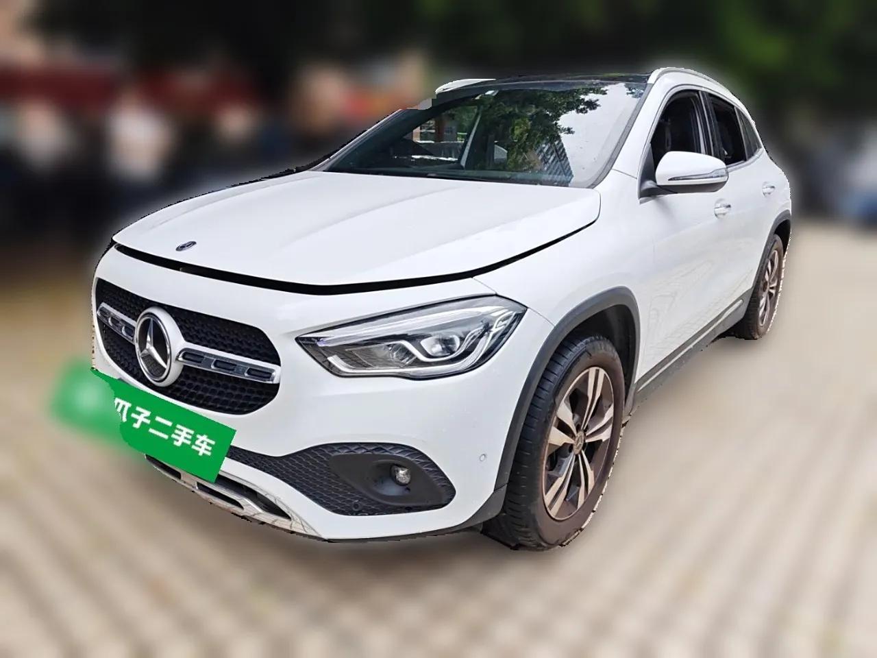 Mercedes-Benz GLA 2020 GLA 200 — миниатюра 1