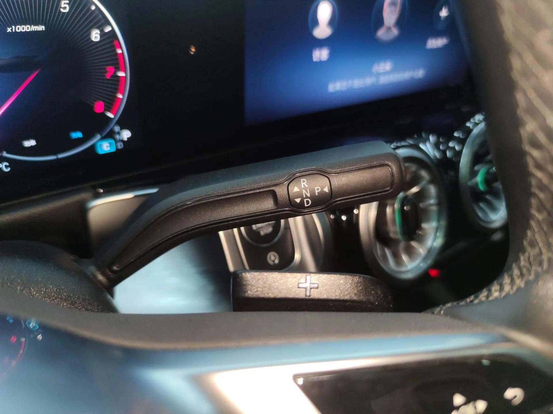 Mercedes-Benz GLB 2024 GLB 220 Dynamic Edition — миниатюра 17