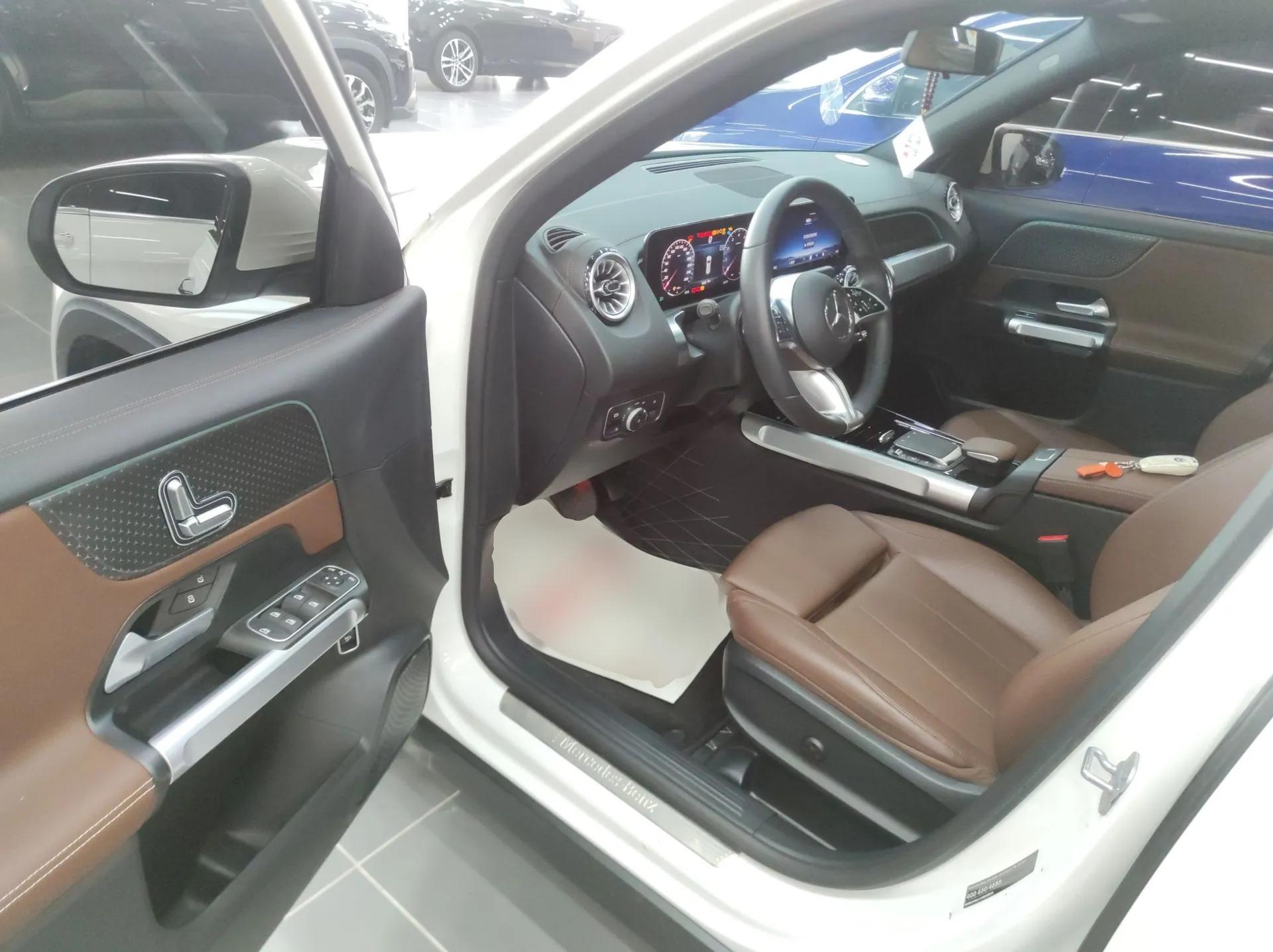 Mercedes-Benz GLB 2024 GLB 220 Dynamic Edition — миниатюра 19