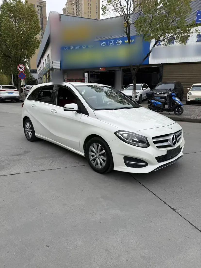 Mercedes-Benz B-Class 2016 B 180 — миниатюра 3