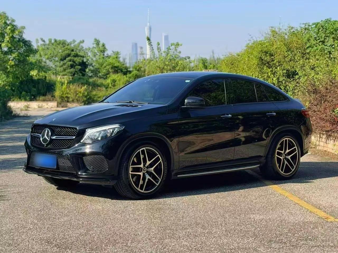 Mercedes-Benz GLE Coupe 2017 GLE 500 4MATIC Coupe SUV — миниатюра 1