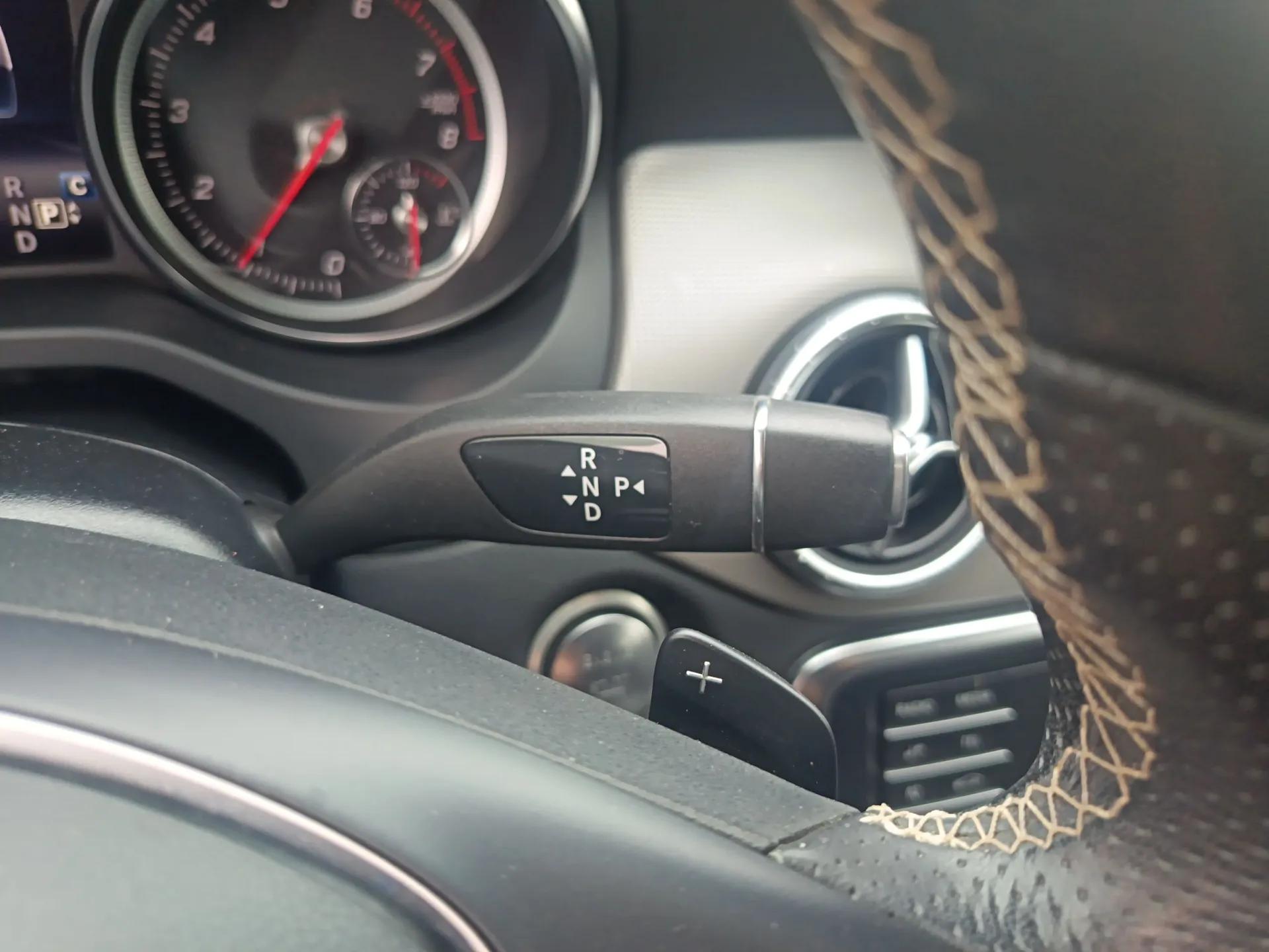Mercedes-Benz CLA 2018 CLA 200 Sport Edition — миниатюра 16