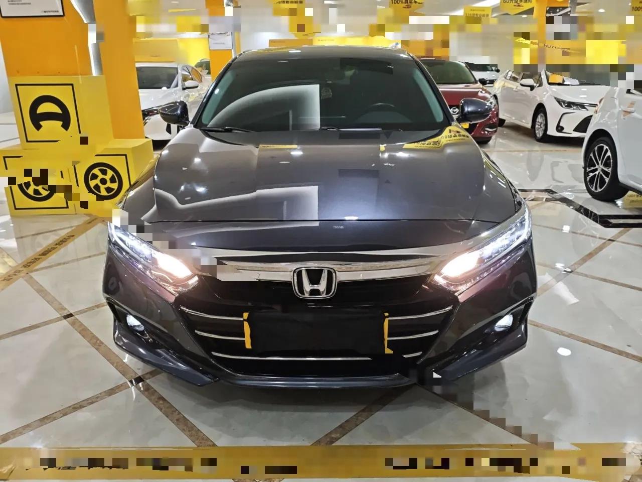 Honda Accord 2022 260TURBO Luxury Edition — миниатюра 2