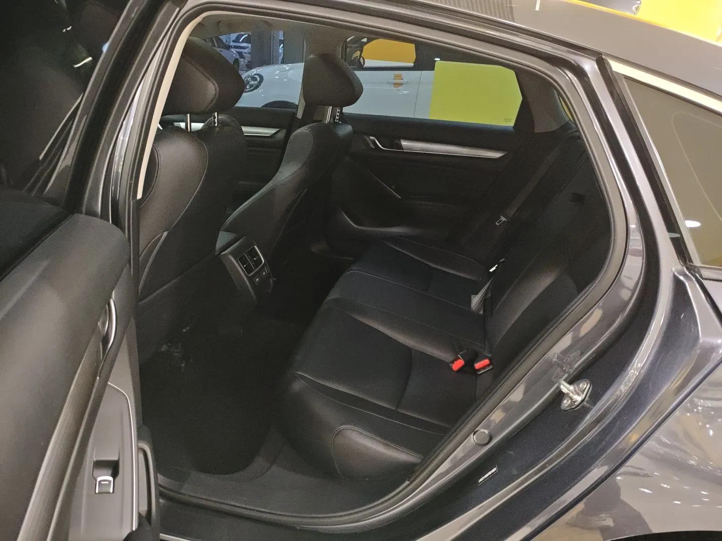 Honda Accord 2022 260TURBO Luxury Edition — миниатюра 20