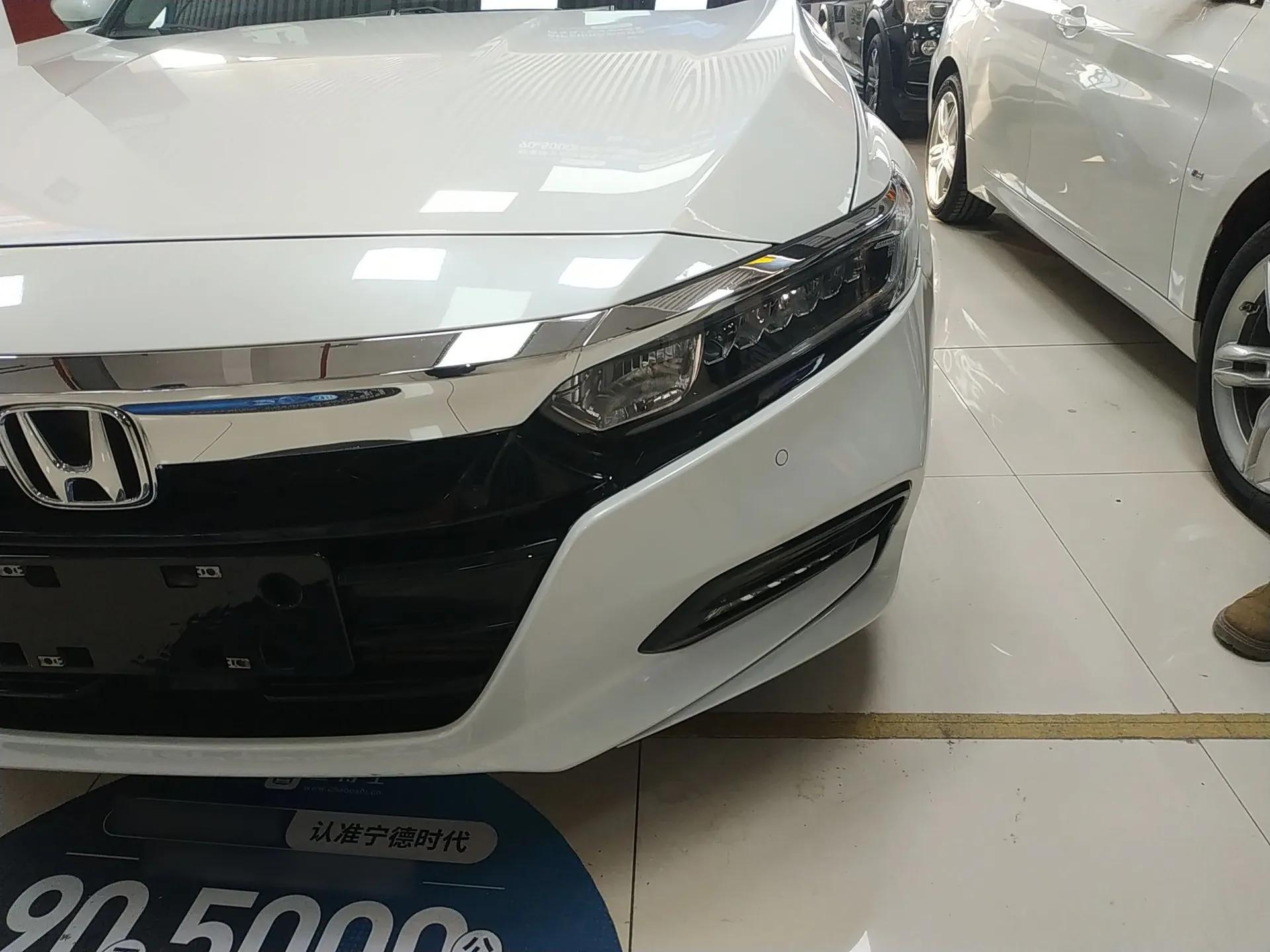Honda Accord 2018 260TURBO Luxury Edition China VI — миниатюра 2