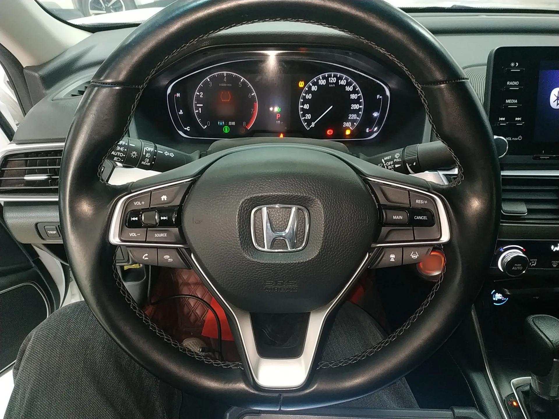 Honda Accord 2018 260TURBO Luxury Edition China VI — миниатюра 12