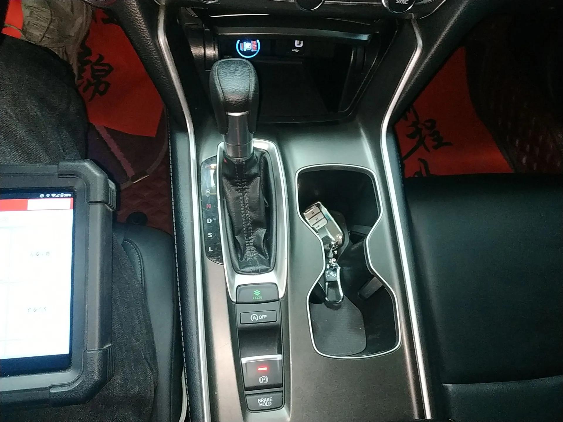 Honda Accord 2018 260TURBO Luxury Edition China VI — миниатюра 15