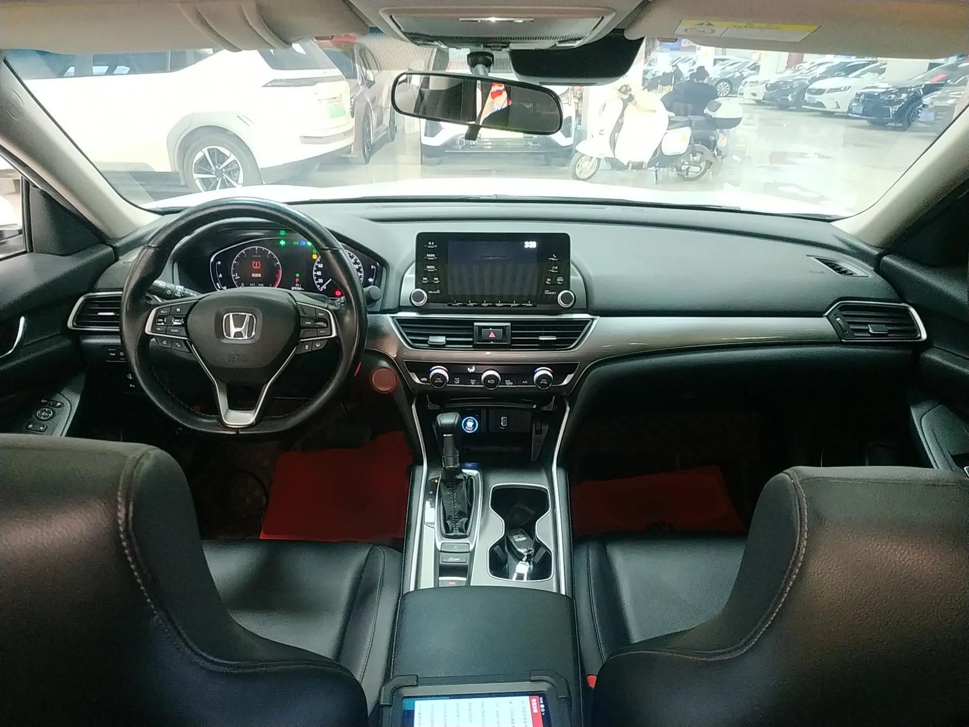 Honda Accord 2018 260TURBO Luxury Edition China VI — миниатюра 20