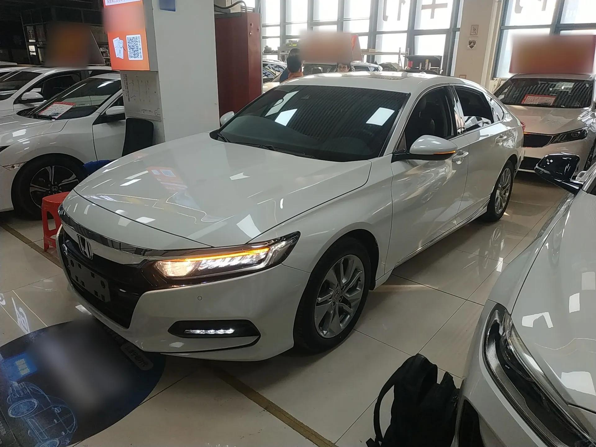 Honda Accord 2018 260TURBO Luxury Edition China VI — миниатюра 5
