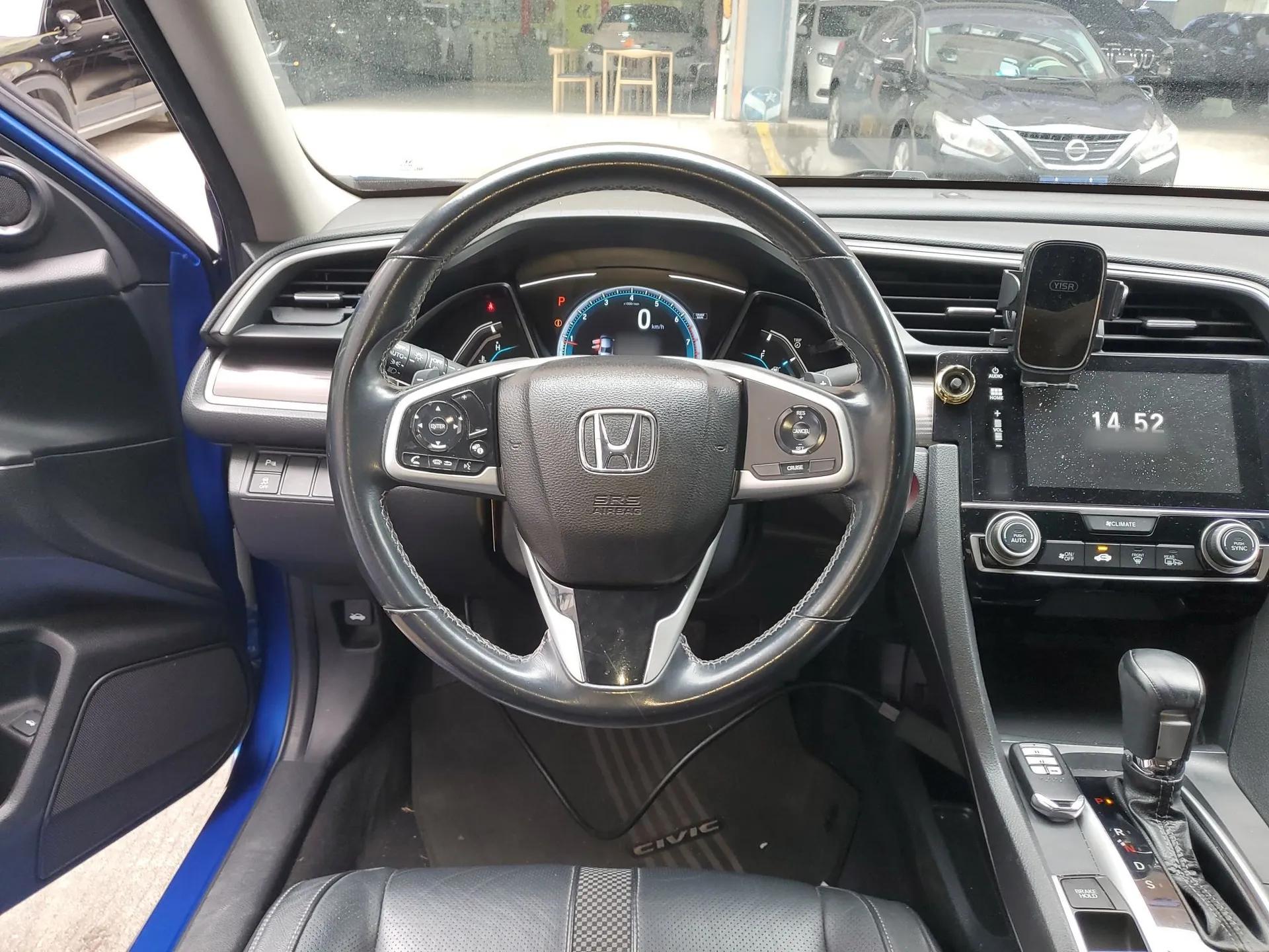 Honda Civic 2019 220TURBO CVT Power Edition China VI Emission Standard — миниатюра 13