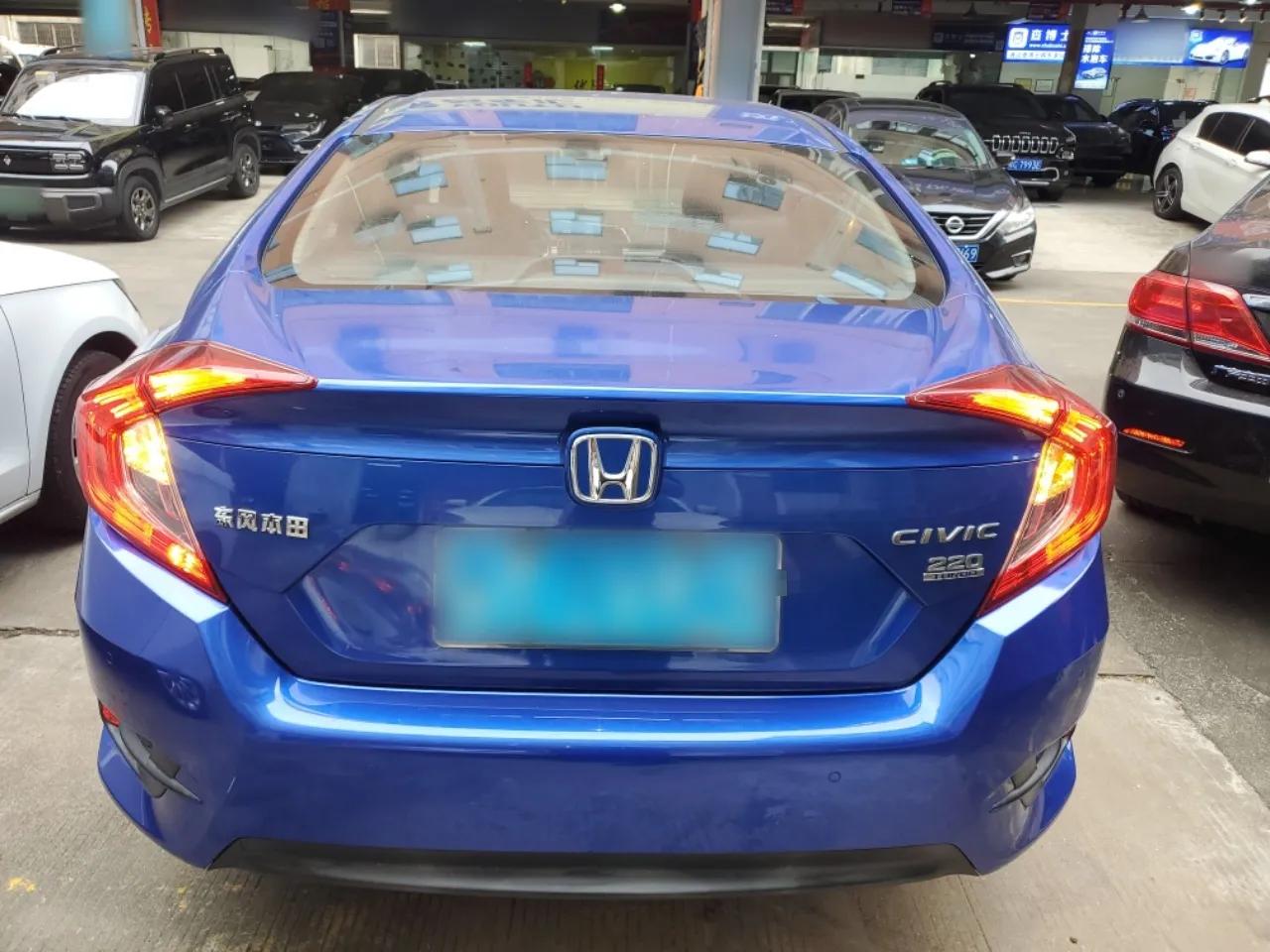 Honda Civic 2019 220TURBO CVT Power Edition China VI Emission Standard — миниатюра 3