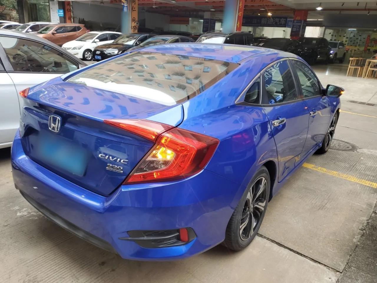 Honda Civic 2019 220TURBO CVT Power Edition China VI Emission Standard — миниатюра 4