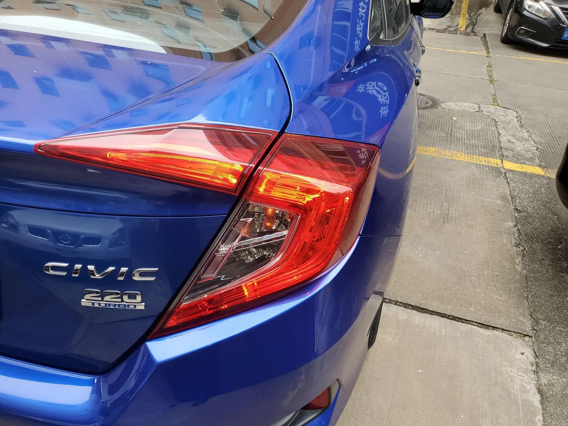 Honda Civic 2019 220TURBO CVT Power Edition China VI Emission Standard — миниатюра 8