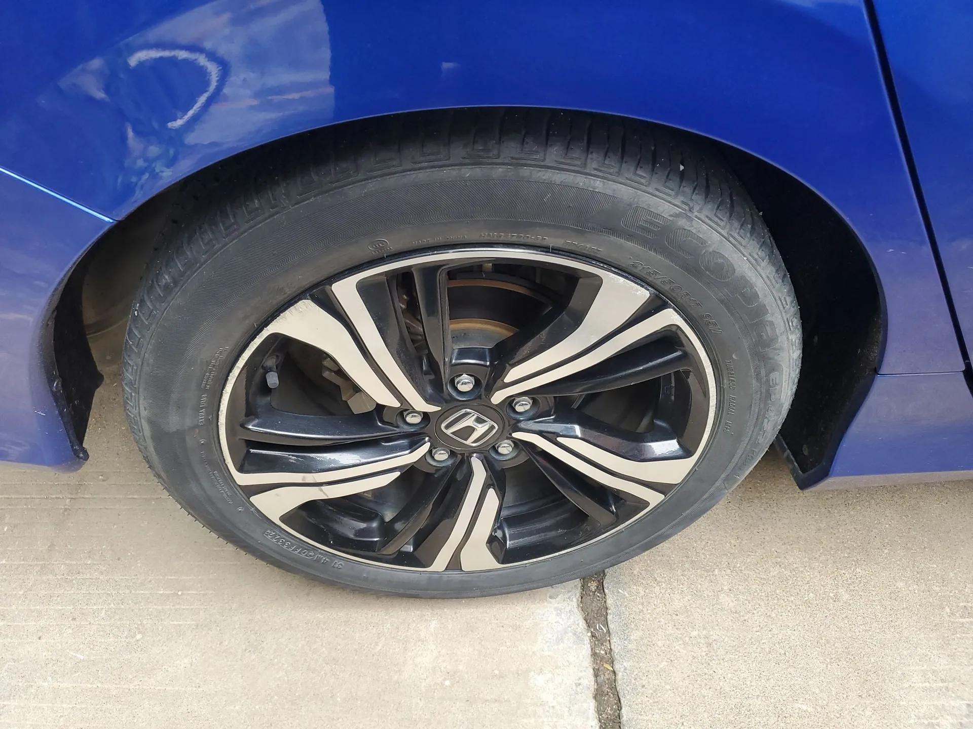 Honda Civic 2019 220TURBO CVT Power Edition China VI Emission Standard — миниатюра 10