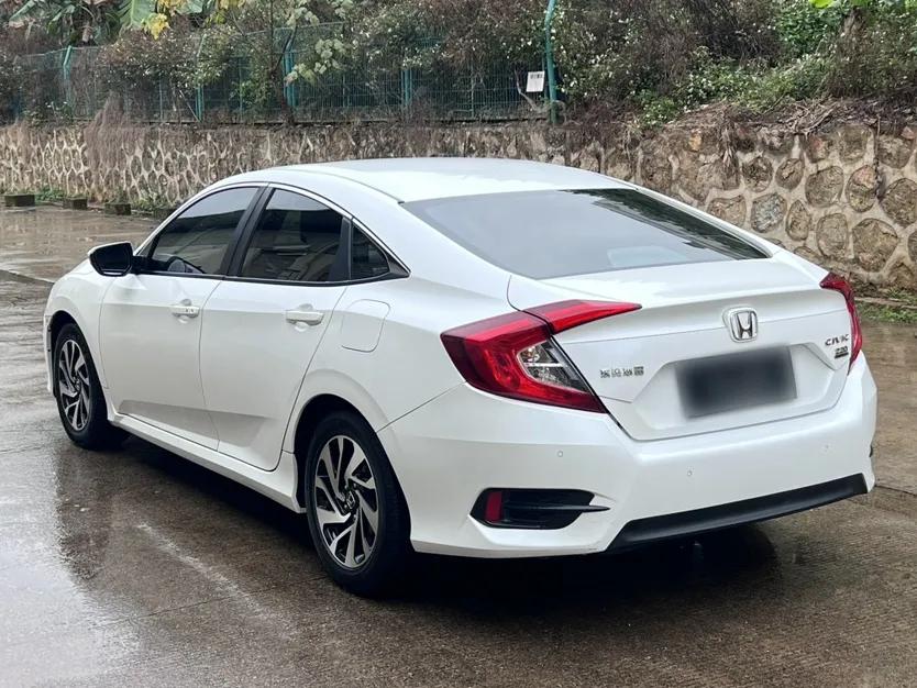 Honda Civic 2016 220TURBO CVT Luxury Edition — миниатюра 5