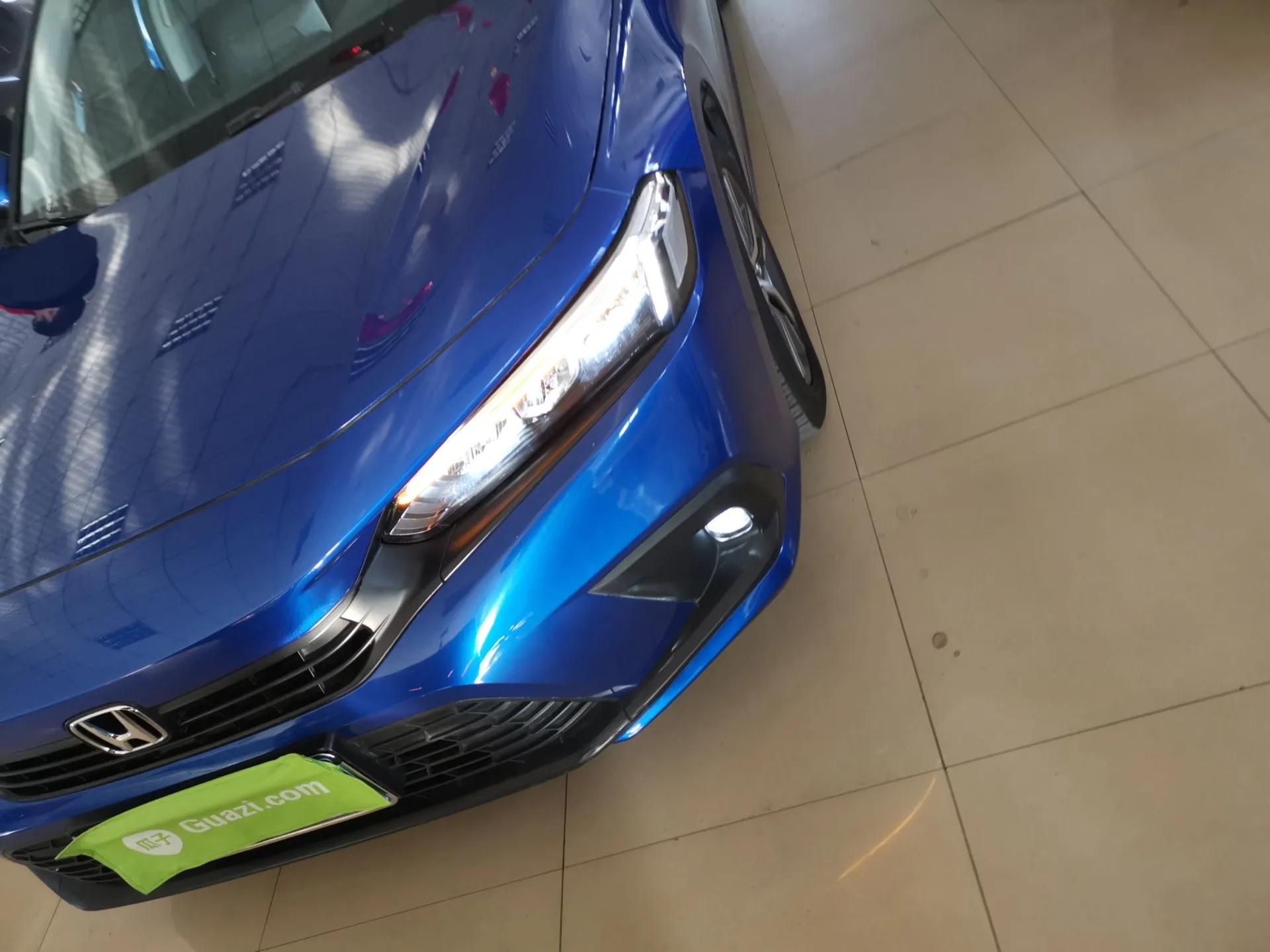 Honda Civic 2022 240TURBO CVT Dynamic Edition — миниатюра 9