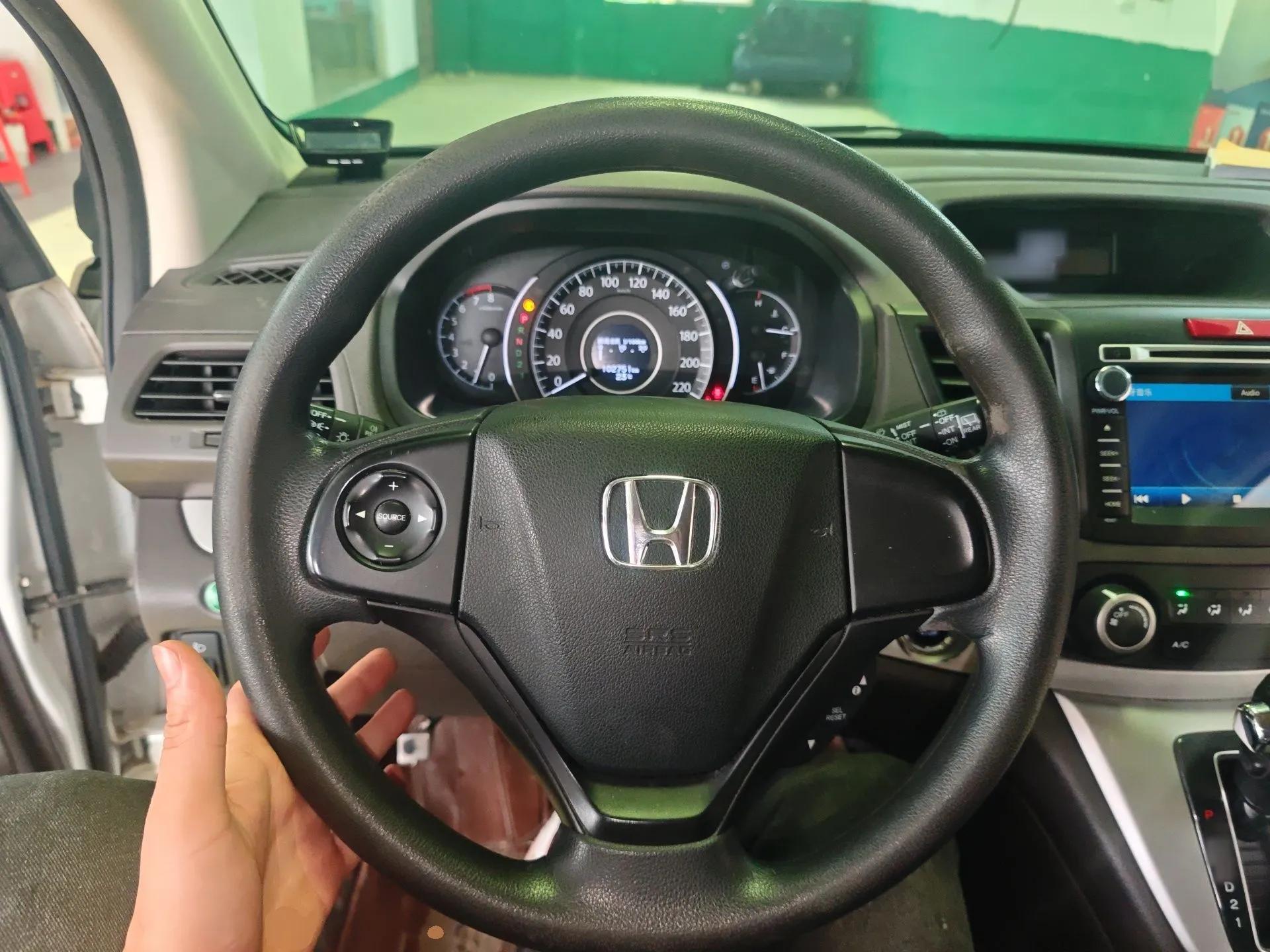 Honda CR-V 2012 2.0L two-wheel drive urban version — миниатюра 13