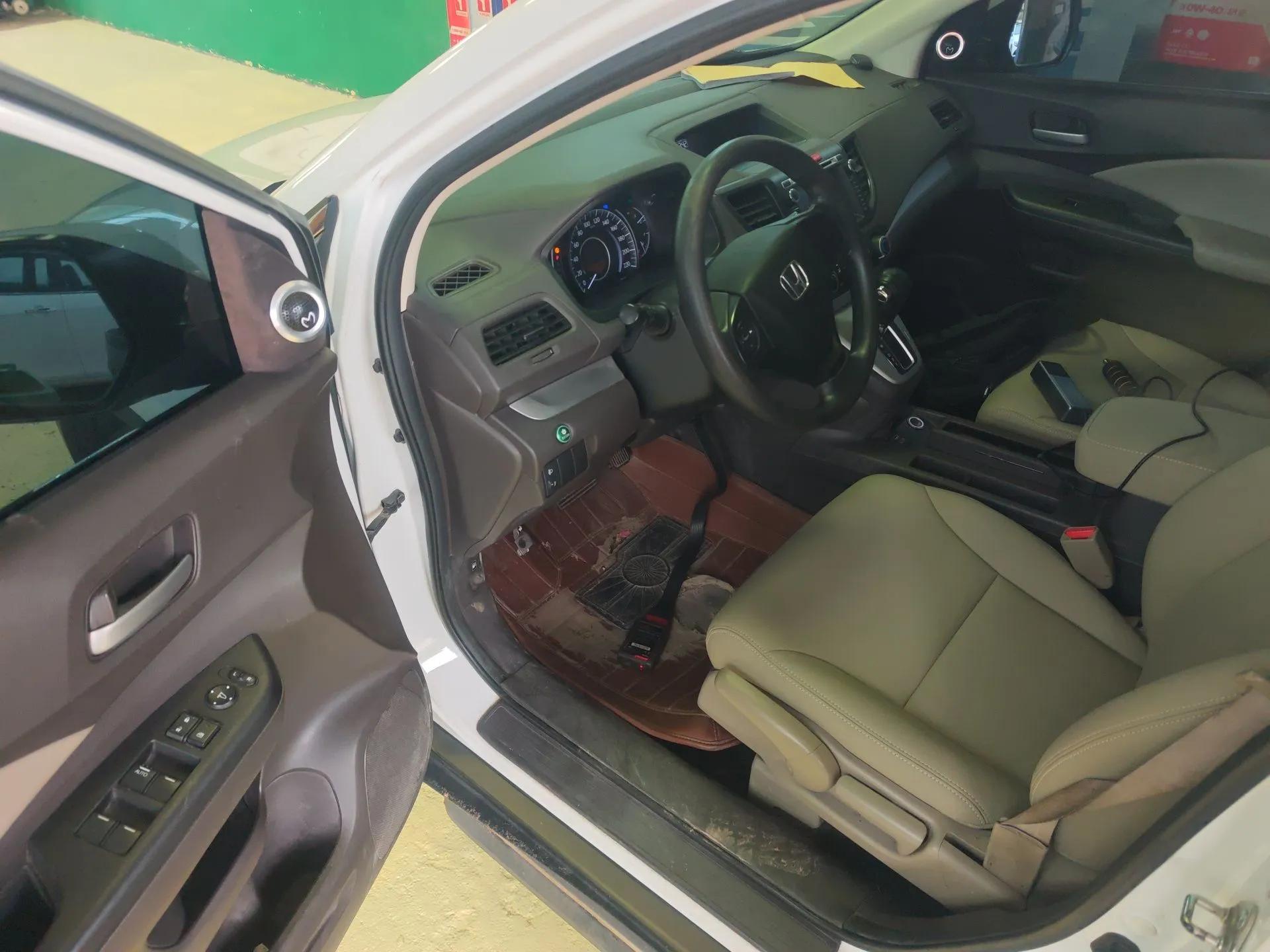 Honda CR-V 2012 2.0L two-wheel drive urban version — миниатюра 18