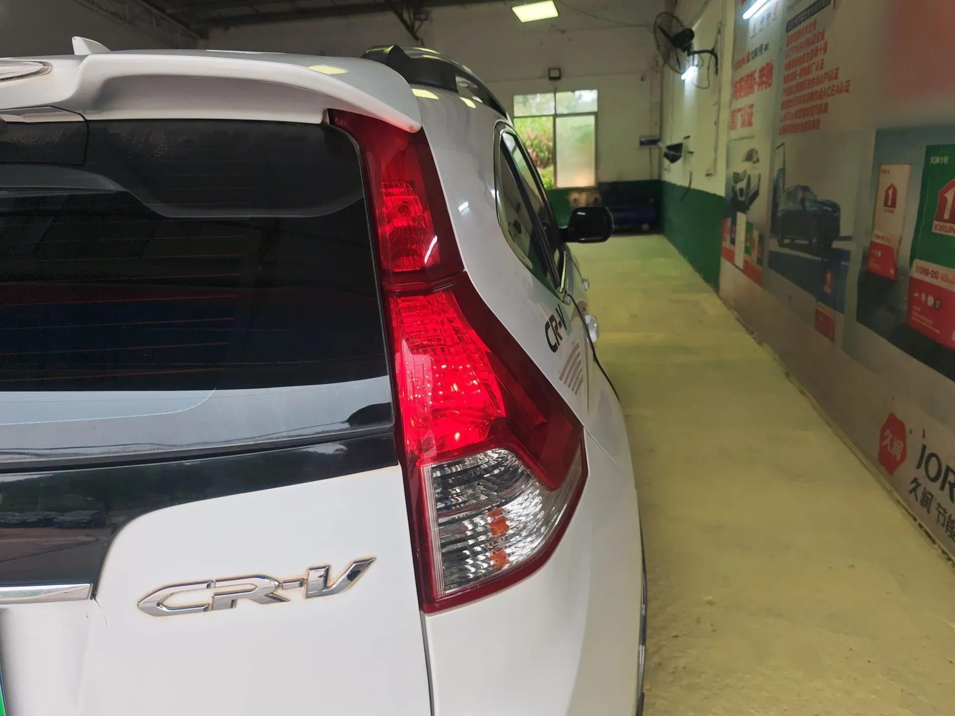 Honda CR-V 2012 2.0L two-wheel drive urban version — миниатюра 8