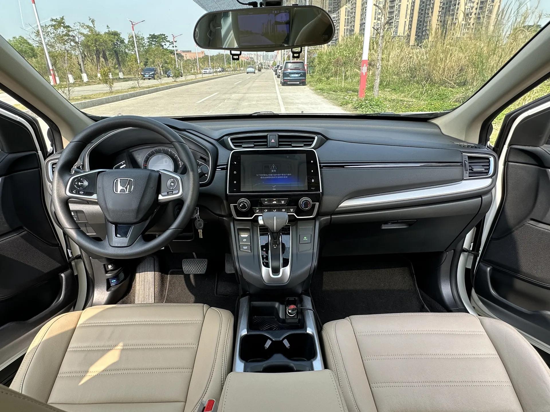 Honda CR-V 2018 240TURBO CVT 2WD Comfort Version — миниатюра 24
