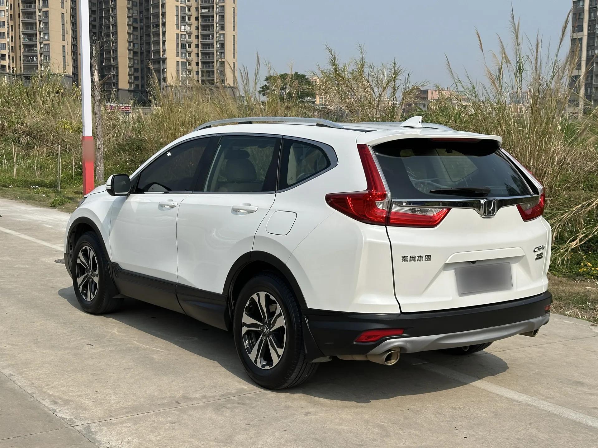 Honda CR-V 2018 240TURBO CVT 2WD Comfort Version — миниатюра 6