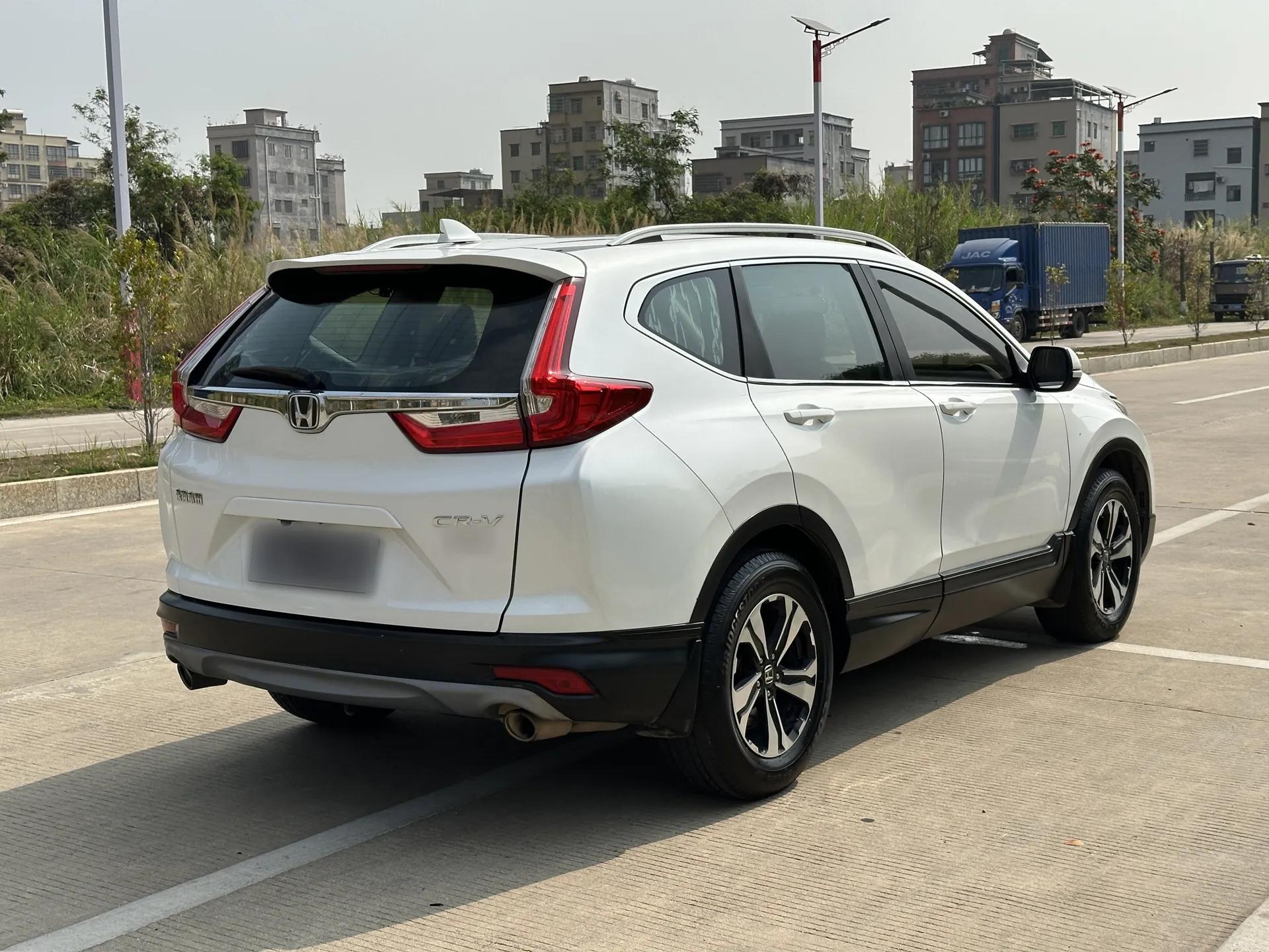 Honda CR-V 2018 240TURBO CVT 2WD Comfort Version — миниатюра 7