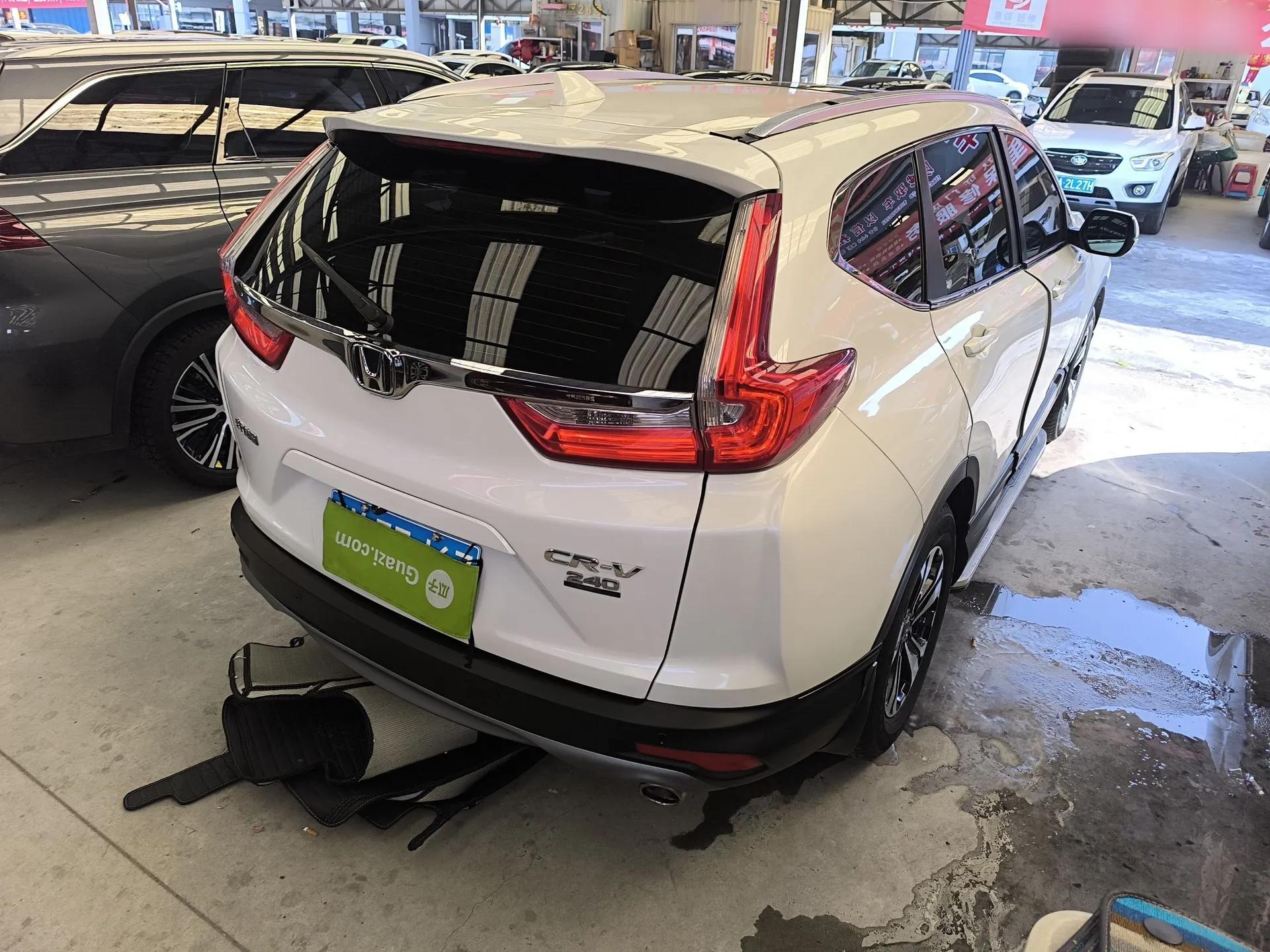 Honda CR-V 2019 240TURBO CVT 2WD Comfort Version China V — миниатюра 4