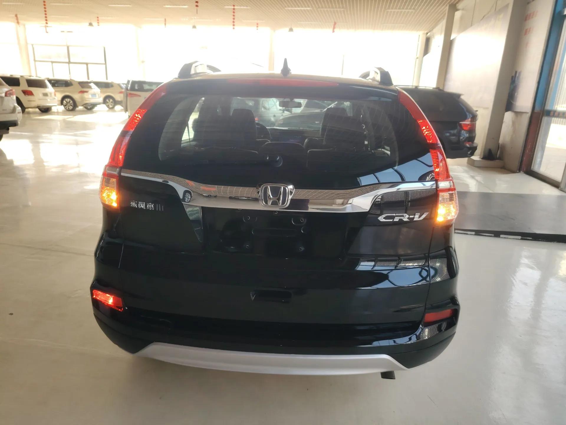 Honda CR-V 2016 2.0L two-wheel drive Urban Edition — миниатюра 4