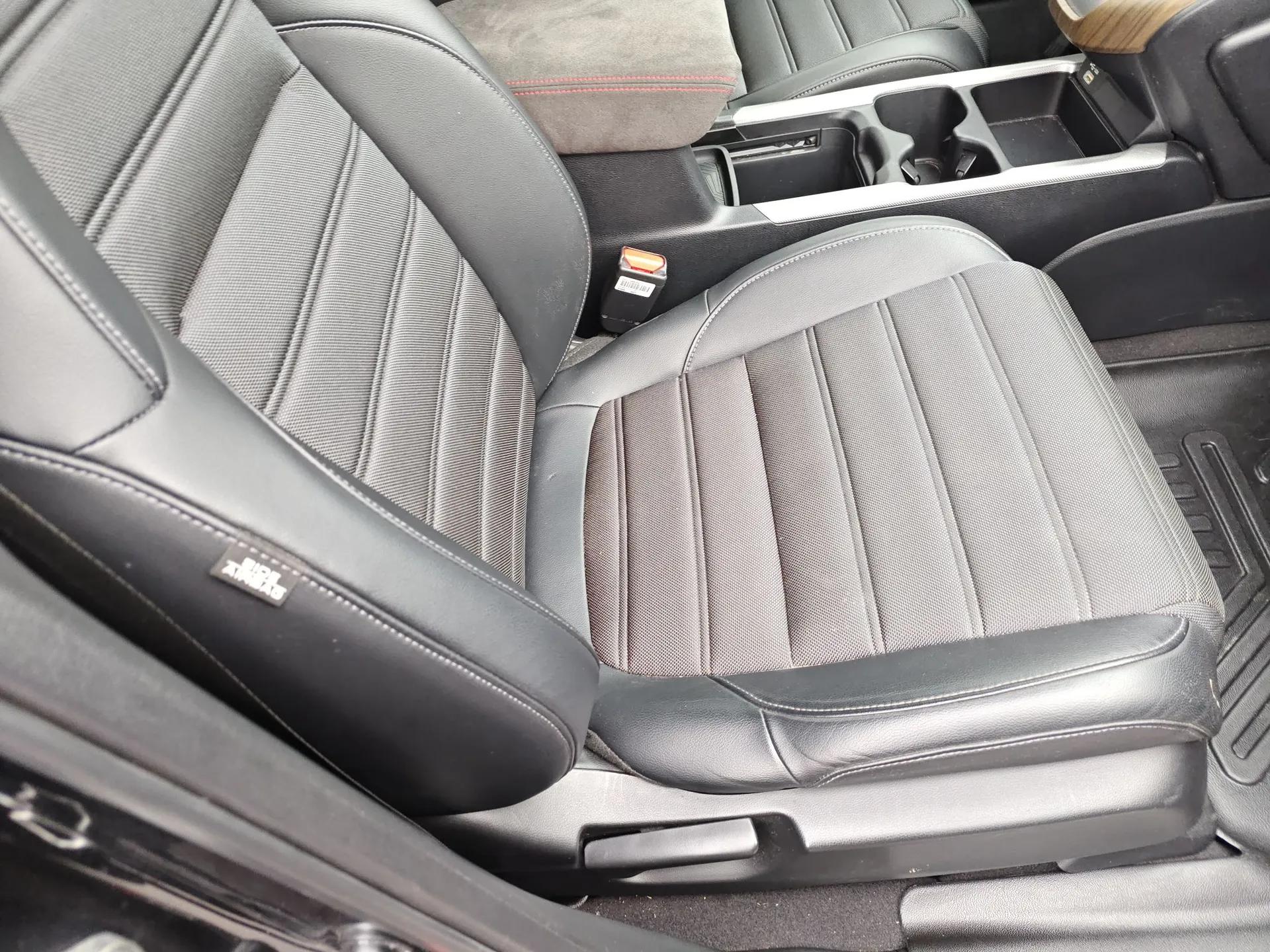 Honda CR-V 2021 240TURBO CVT Two-Wheel Drive Urban Edition — миниатюра 23