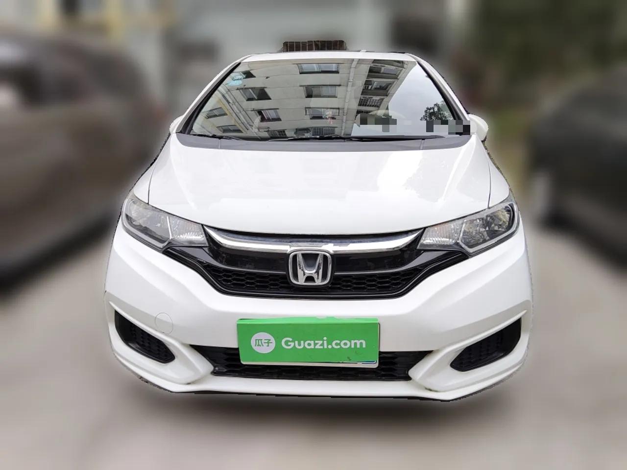 Honda Fit 2018 1.5L CVT Comfort Sunroof Version — миниатюра 2