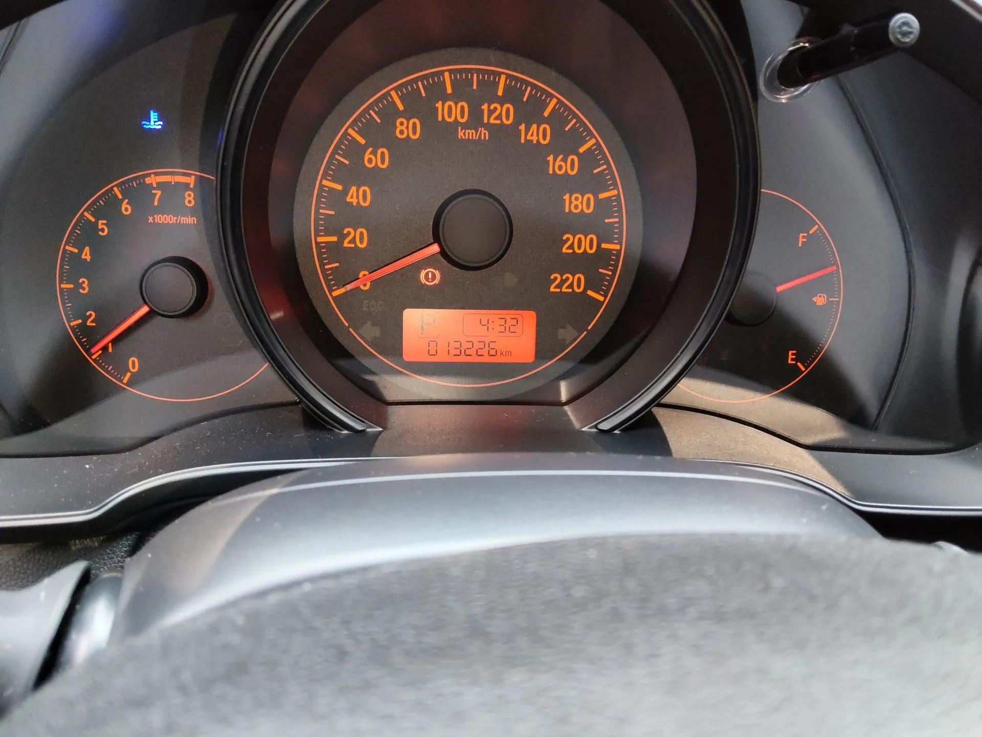 Honda Fit 2018 1.5L CVT Comfort Sunroof Version — миниатюра 11