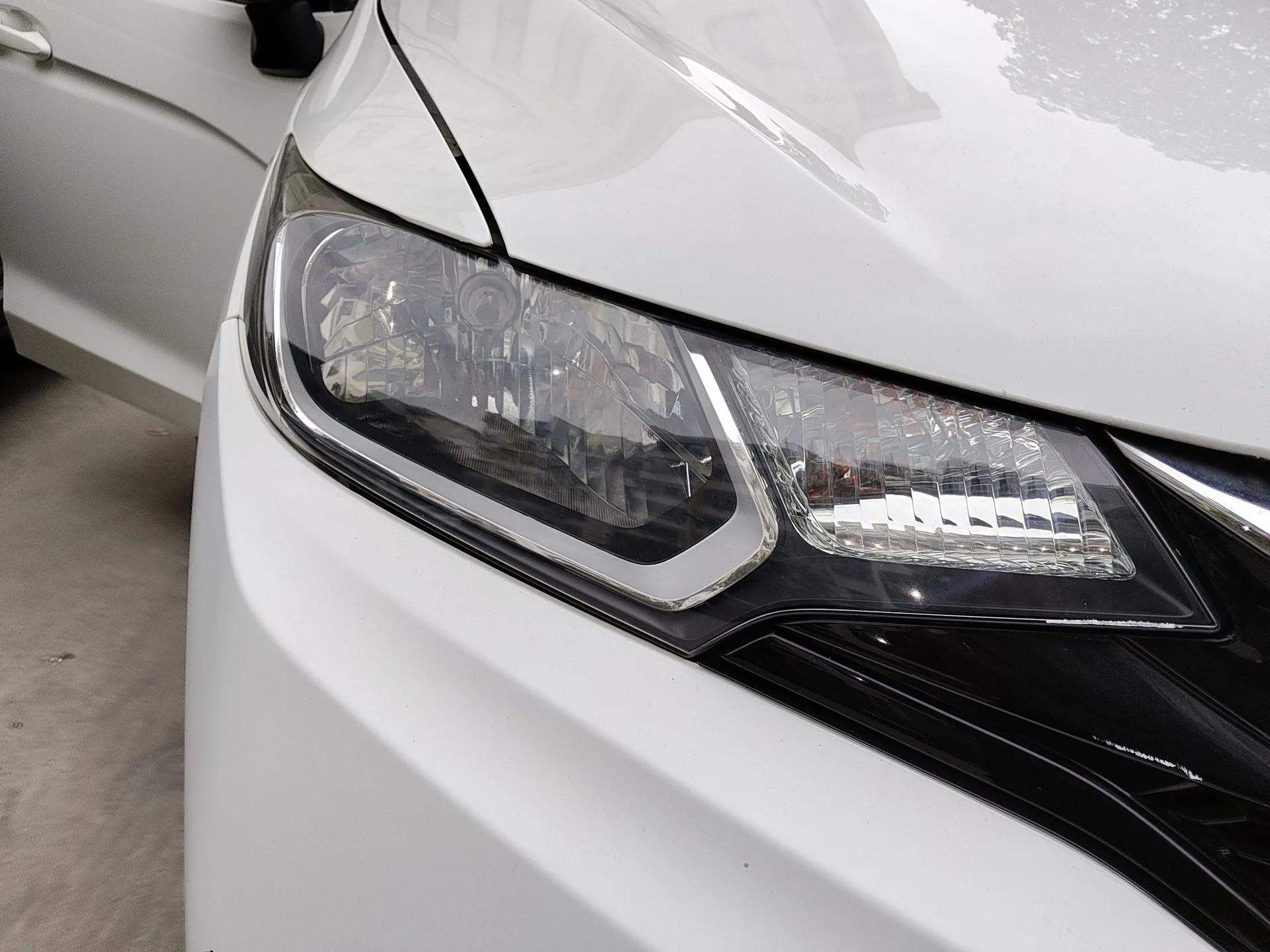 Honda Fit 2018 1.5L CVT Comfort Sunroof Version — миниатюра 7