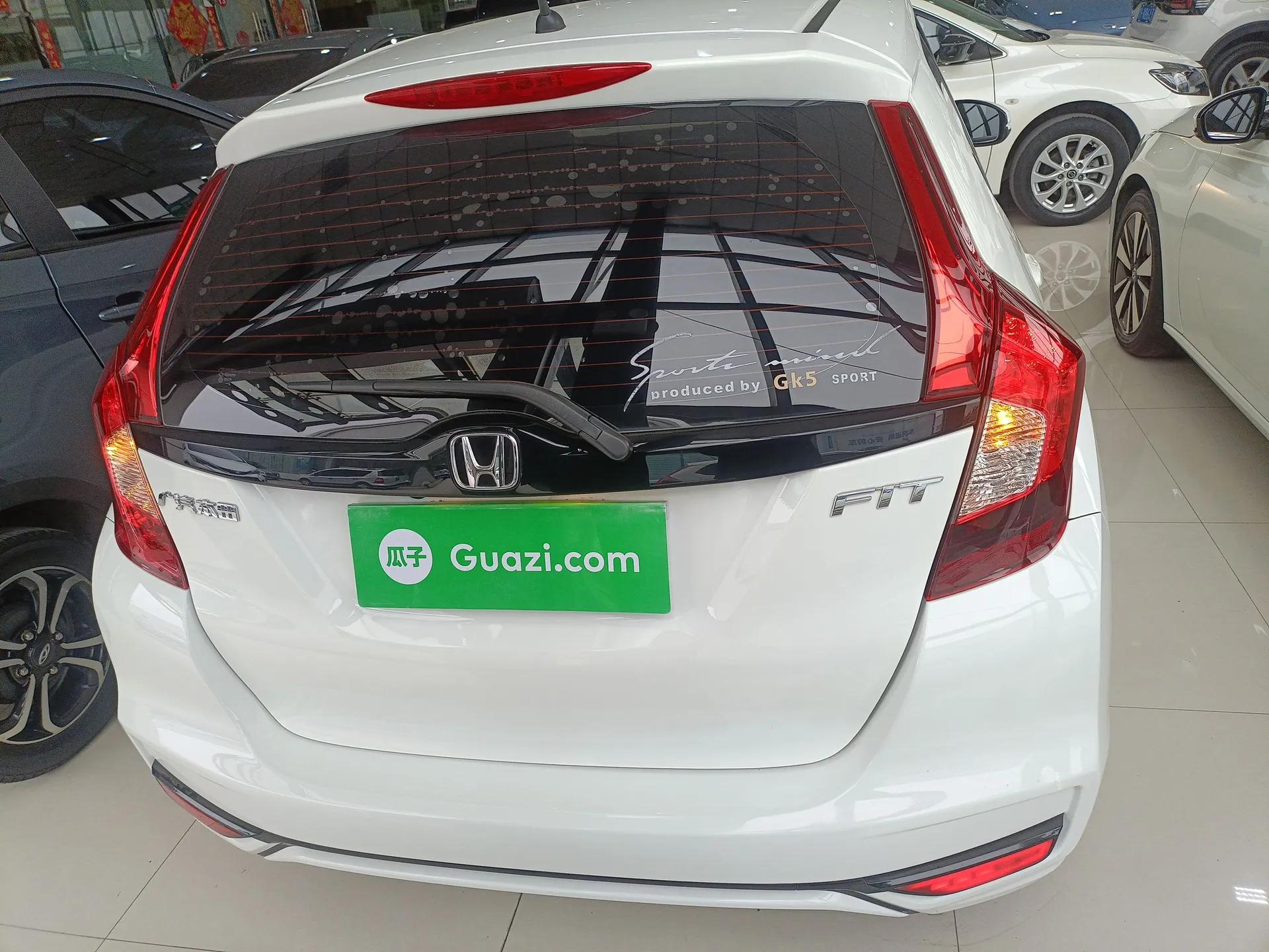Honda Fit 2018 1.5L CVT Comfort Sunroof Version — миниатюра 3