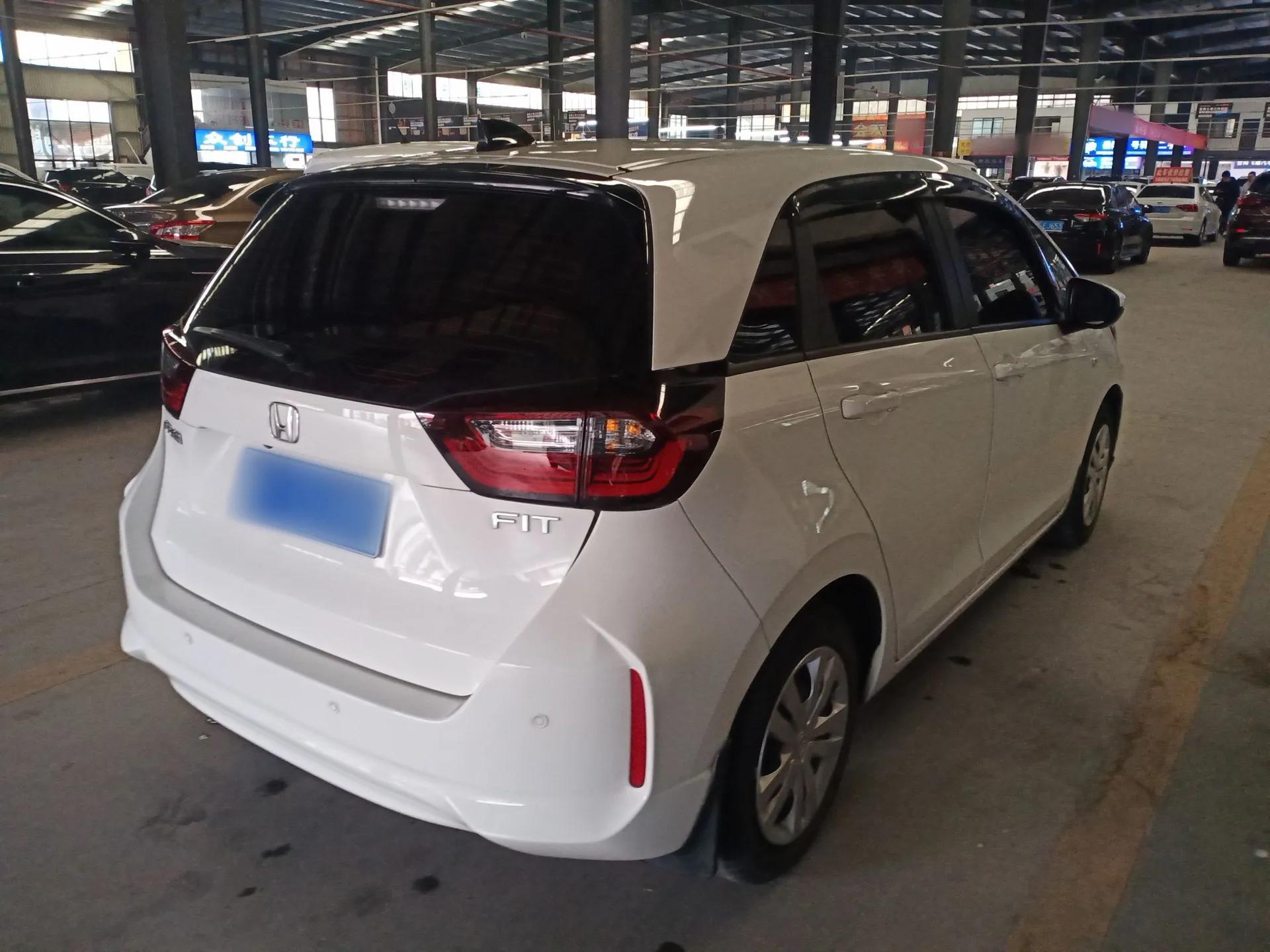 Honda Fit 2021 1.5L CVT Trend Edition — миниатюра 6