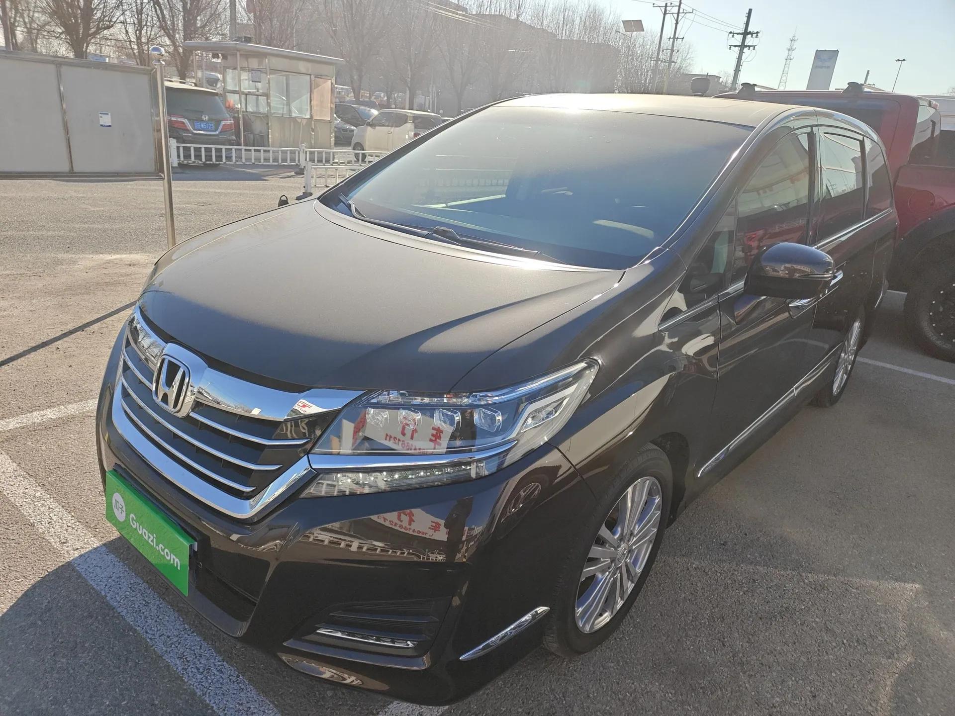 Honda Elysion 2016 2.4L Luxury Edition — миниатюра 1