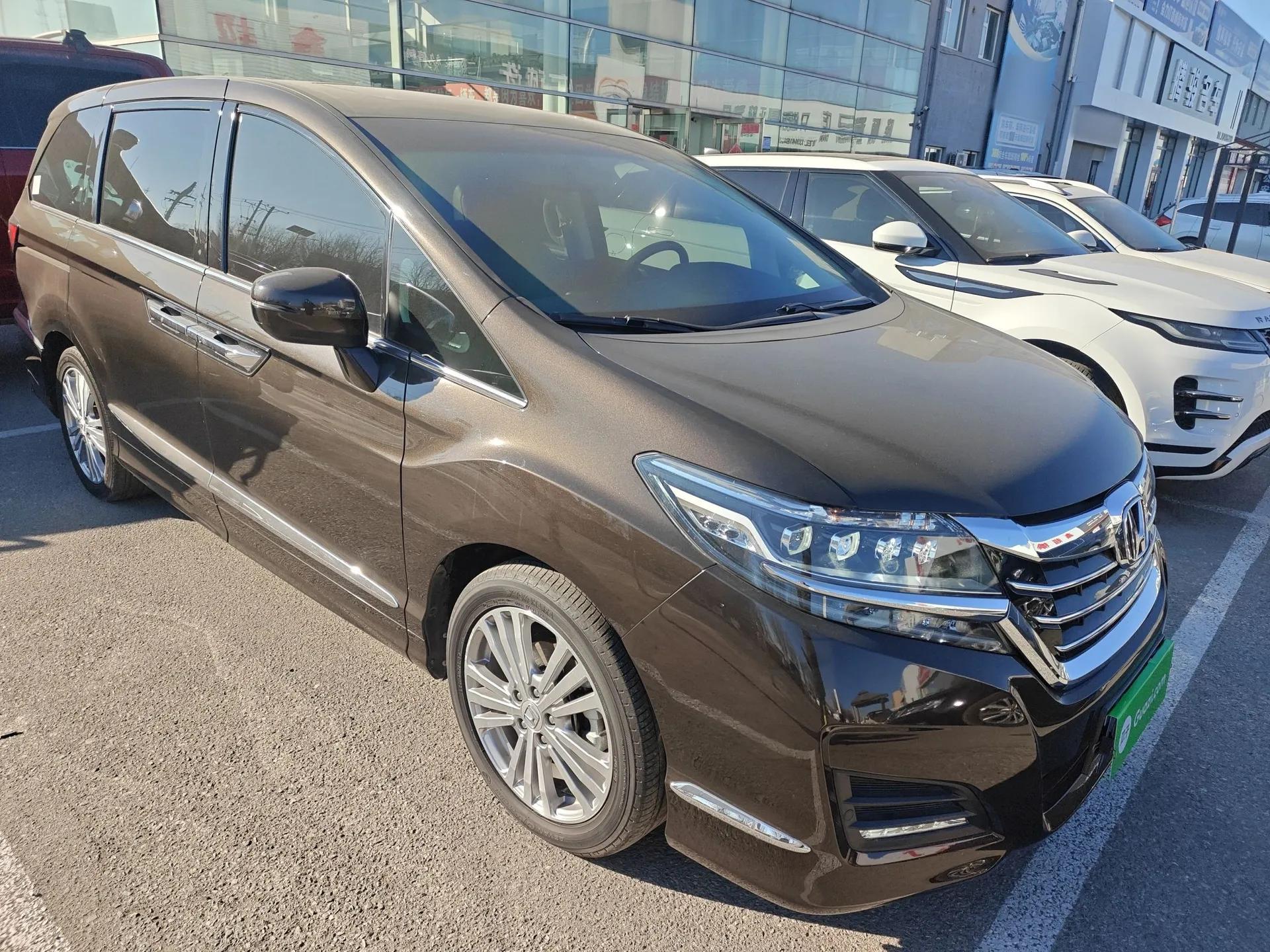Honda Elysion 2016 2.4L Luxury Edition — миниатюра 4