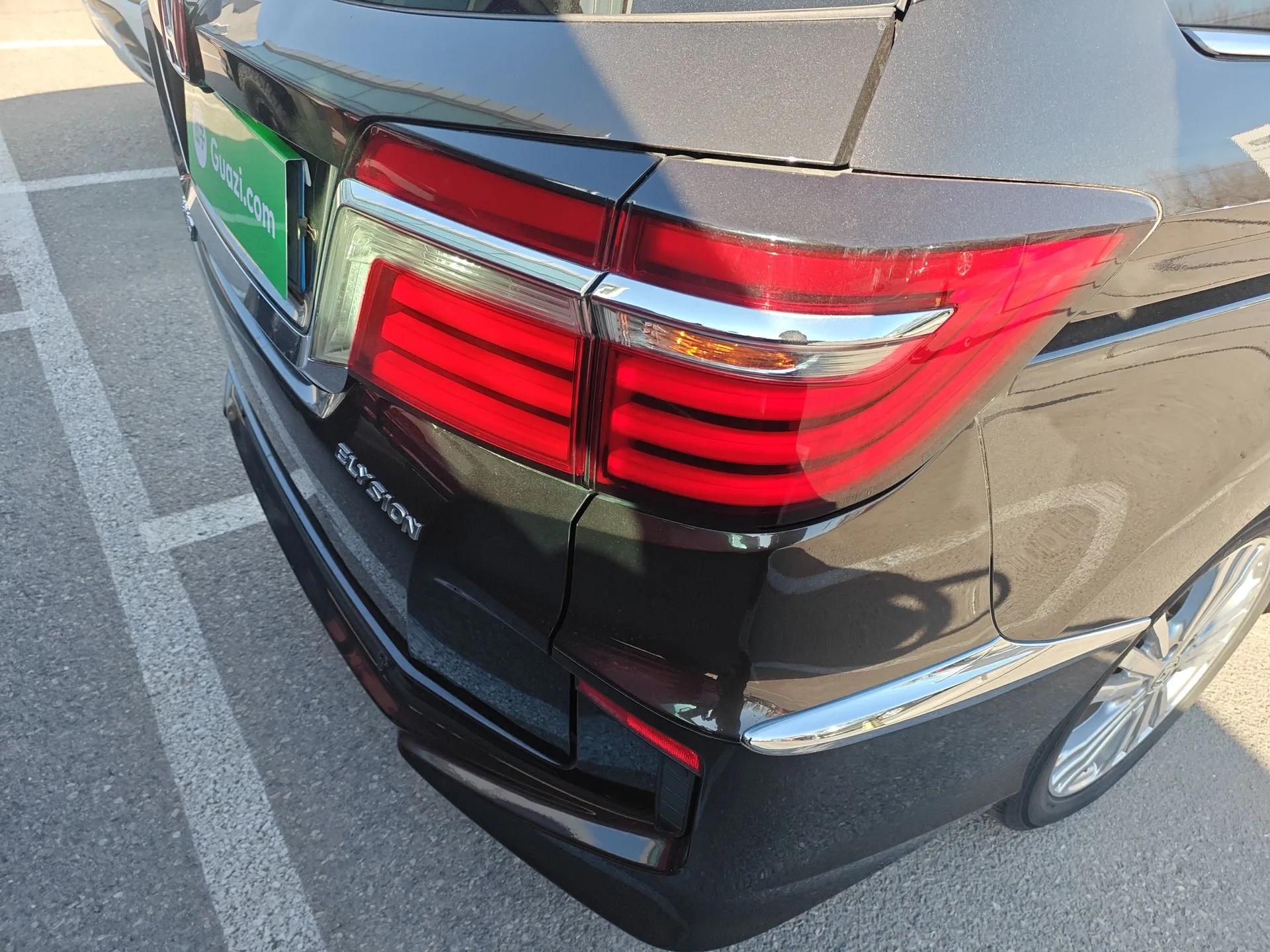Honda Elysion 2016 2.4L Luxury Edition — миниатюра 8