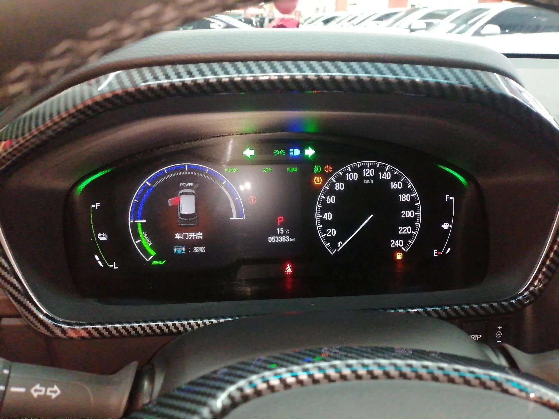 Honda Elysion 2022 2.0L eHEV Luxury Edition — миниатюра 13