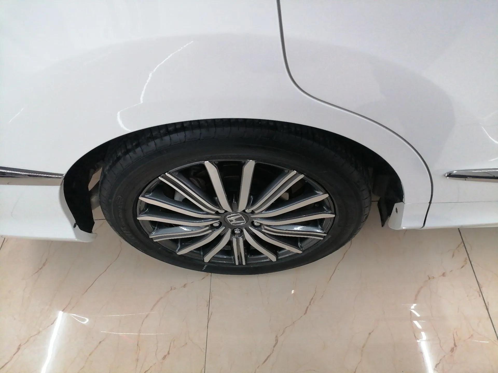 Honda Elysion 2022 2.0L eHEV Luxury Edition — миниатюра 10
