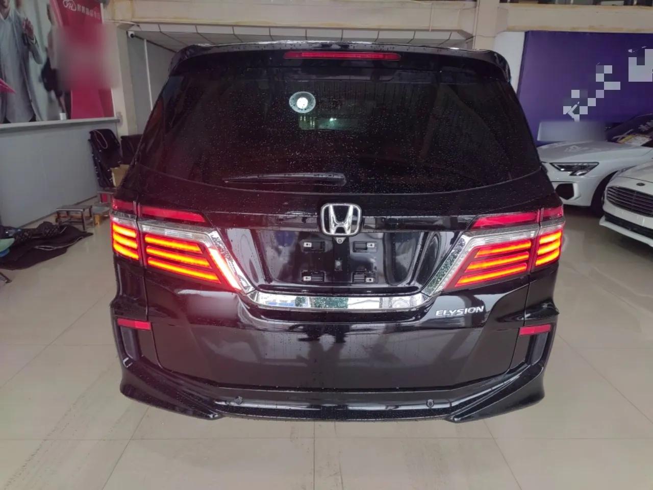 Honda Elysion 2016 2.4L Style Edition — миниатюра 5